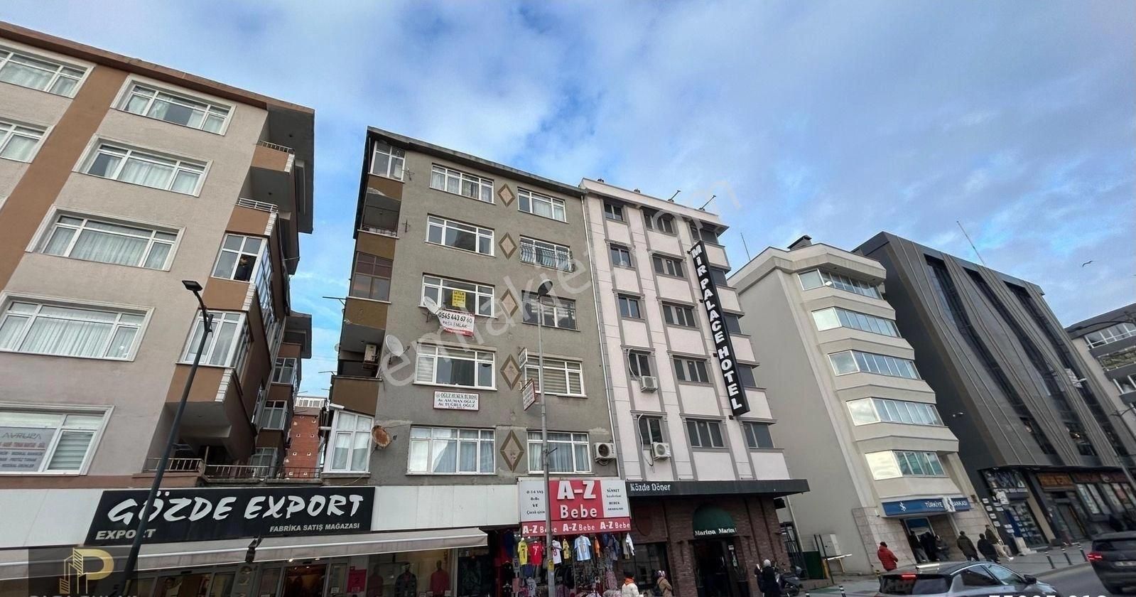 Avcılar Merkez Satılık Daire Paşa Emlak'tan Avcılar Yürüyüş Yolunun Dibinde 2+1 120m2 Satılık Daire