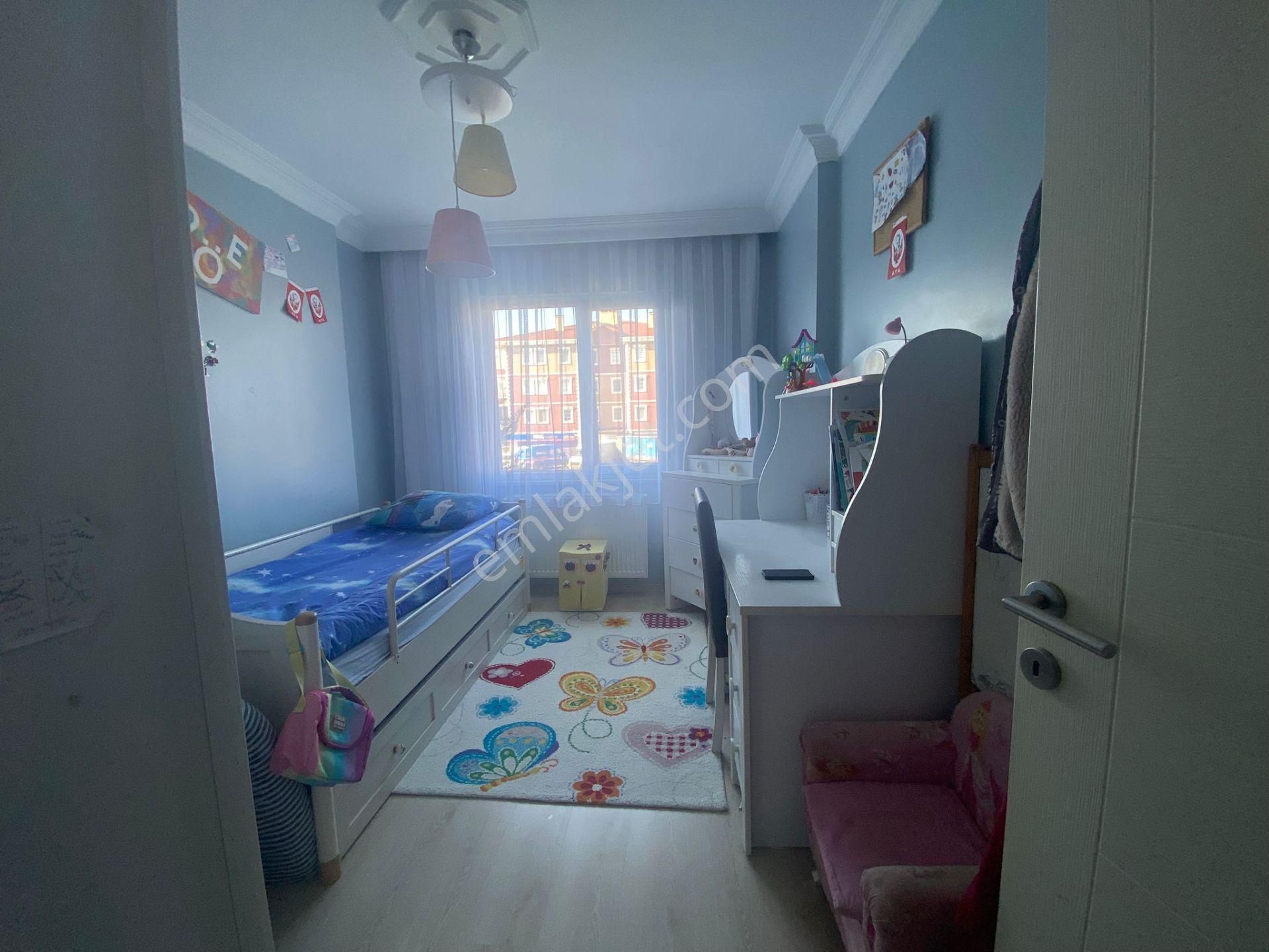 Köprü Emlaktan Silivri Selimpaşa Merkezde 120m2 3+1 Otoparklı Lüx Daire - Görsel 11