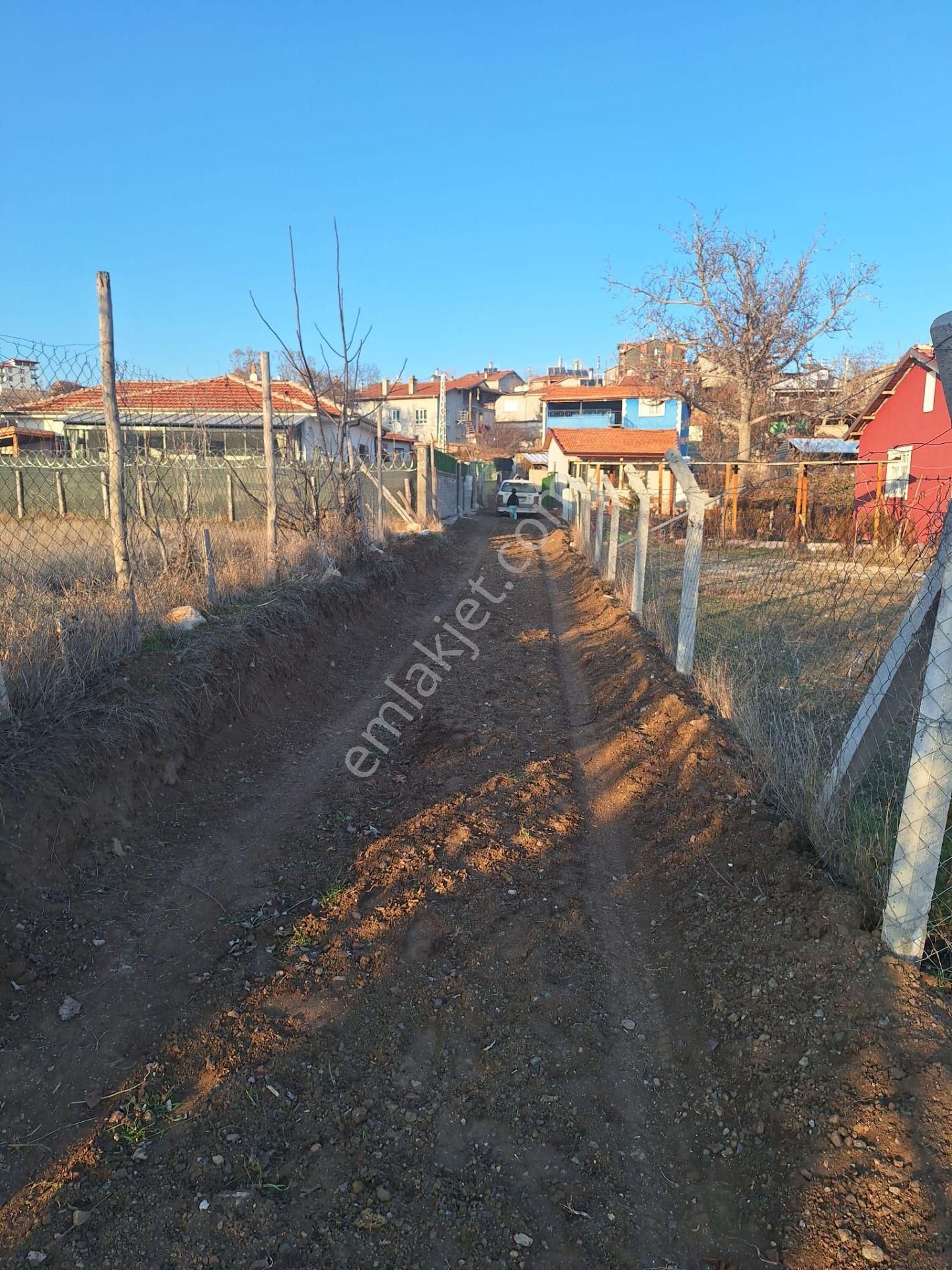 Çayırbağı'nda Müstakil Tapulu Satılık Bahçe - Görsel 7