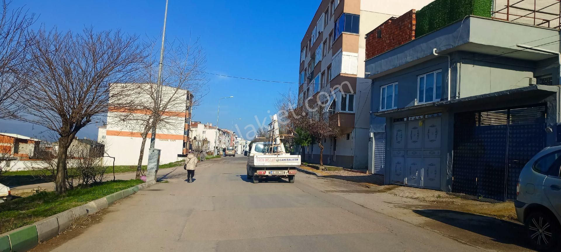 Karacabey Saadet Satılık Daire Es Moda Karşısı 4 Kat Çatılı Daire