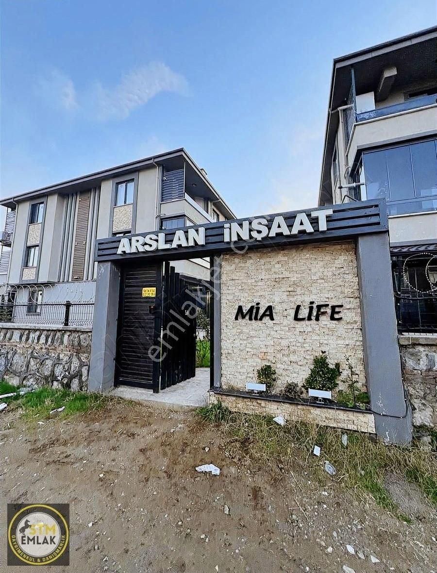 Sakarya Karasu Site İçerisinde Kiralık Daire Aziziye Mahalesinde 1+1 Kiralık Eşyalı Daire