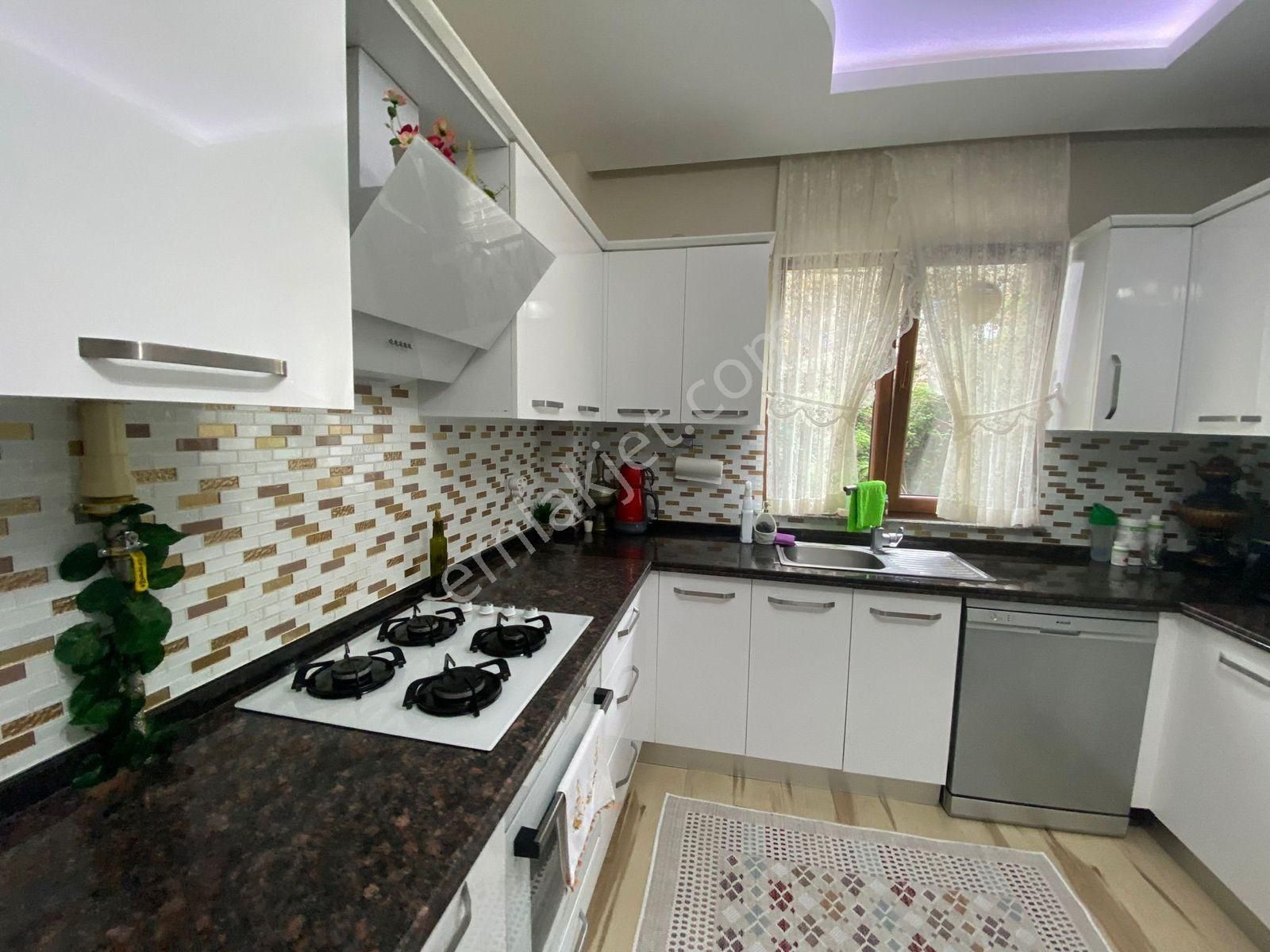 Trabzon Akyazı Park Sitesi'nde 3+1 Satılık Daire - Görsel 17