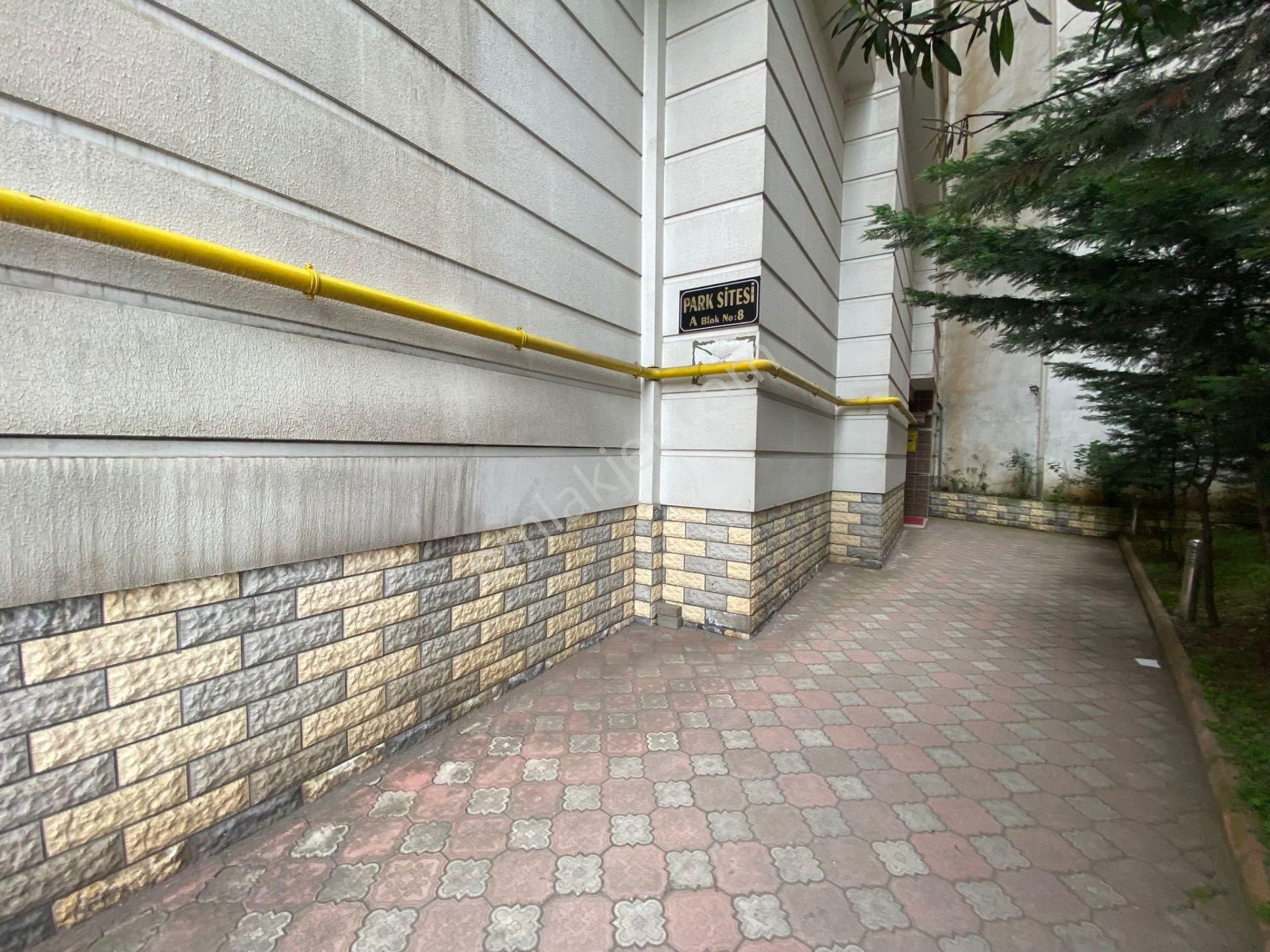 Trabzon Akyazı Park Sitesi'nde 3+1 Satılık Daire - Görsel 2