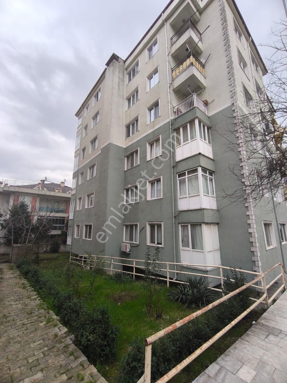 Derince Yavuz Sultan Satılık Daire Derince 60 Evler Göktaş Sitesi’nde Satılık Arakat 3+1 Daire