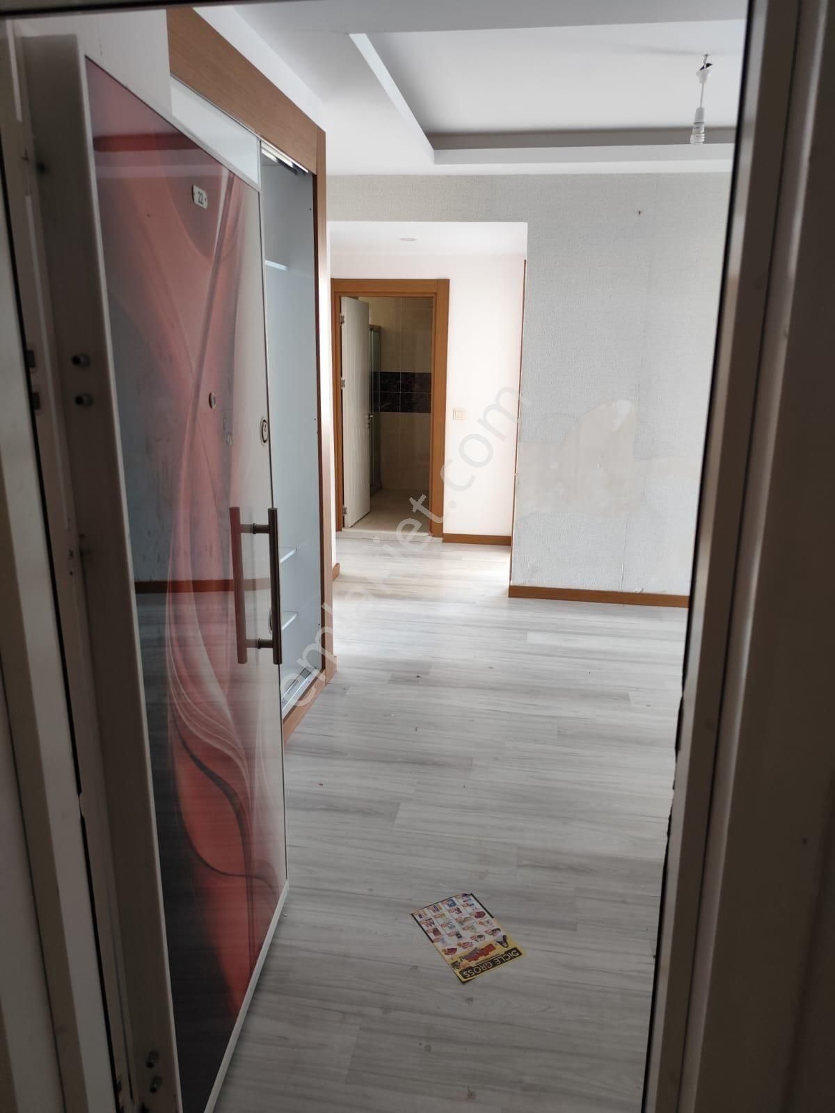 Yenişehir Fabrika Satılık Daire Nurkent Sitesi 3+1