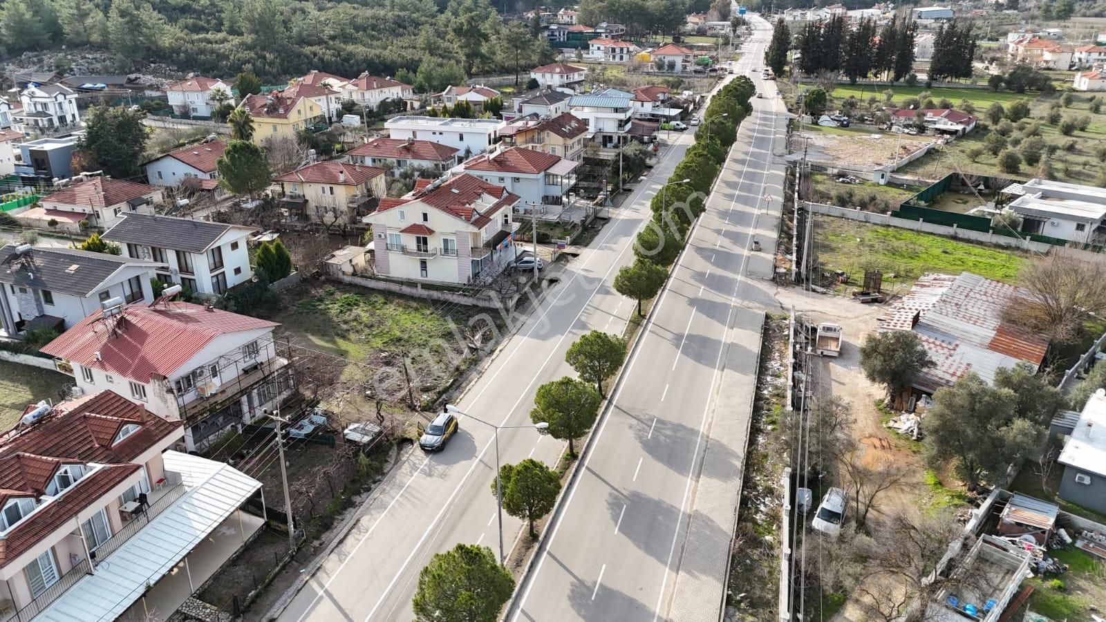 Muğla Fethiye Satılık Konut+Ticaret Alanı Goldhouse Dan Satılık Anayola Sıfır Ticari Arsa 500m2