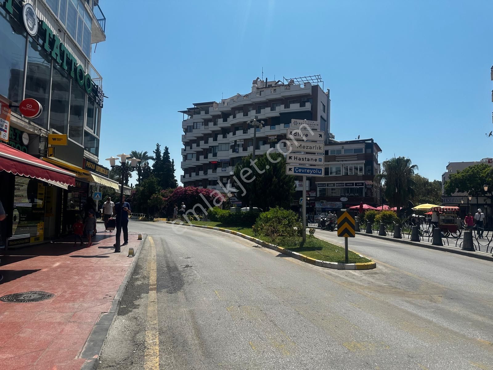 Kuşadası Camikebir Satılık Dükkan & Mağaza Kuşadası Merkezde Yatırımlık Araç Takasına Uygun Dükkan/mağaza