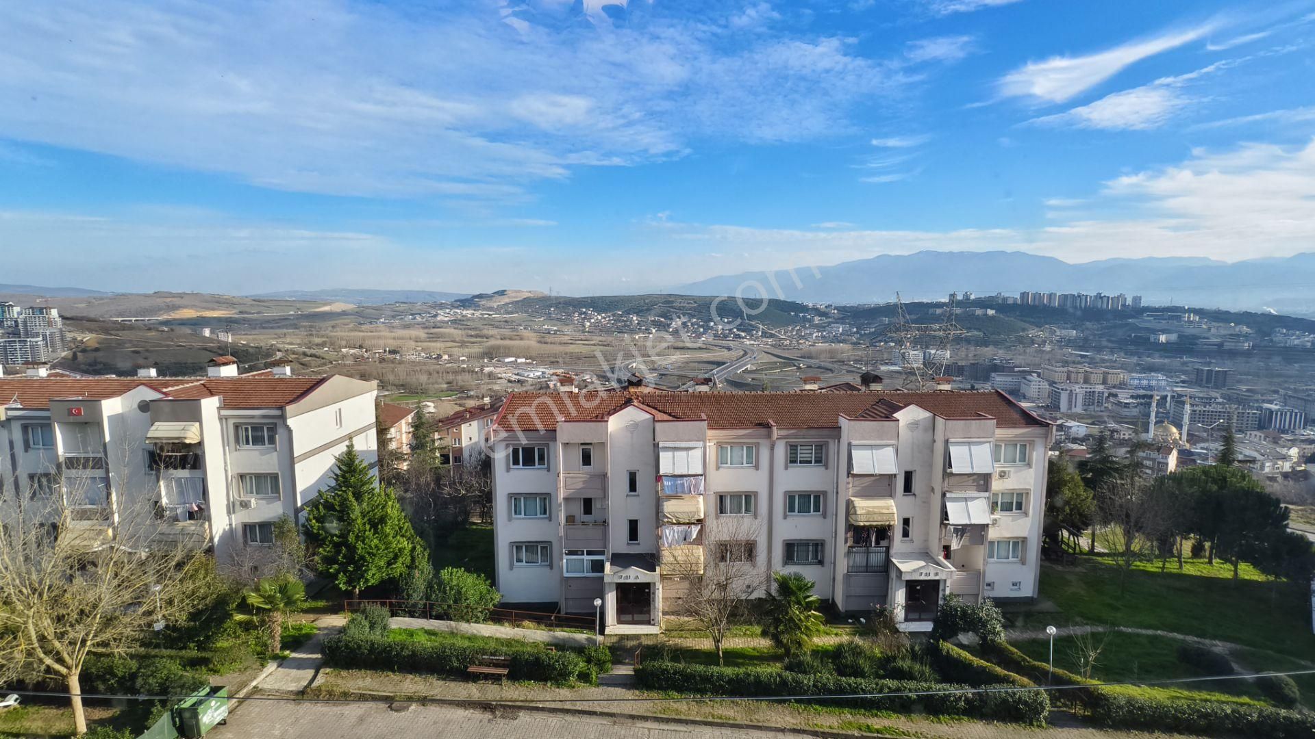 İzmit Tepeköy Satılık Daire Uğur Şahin'den Gündoğdu'da Muthiş Manzaralı Ve Bakımlı 3+1 Daire