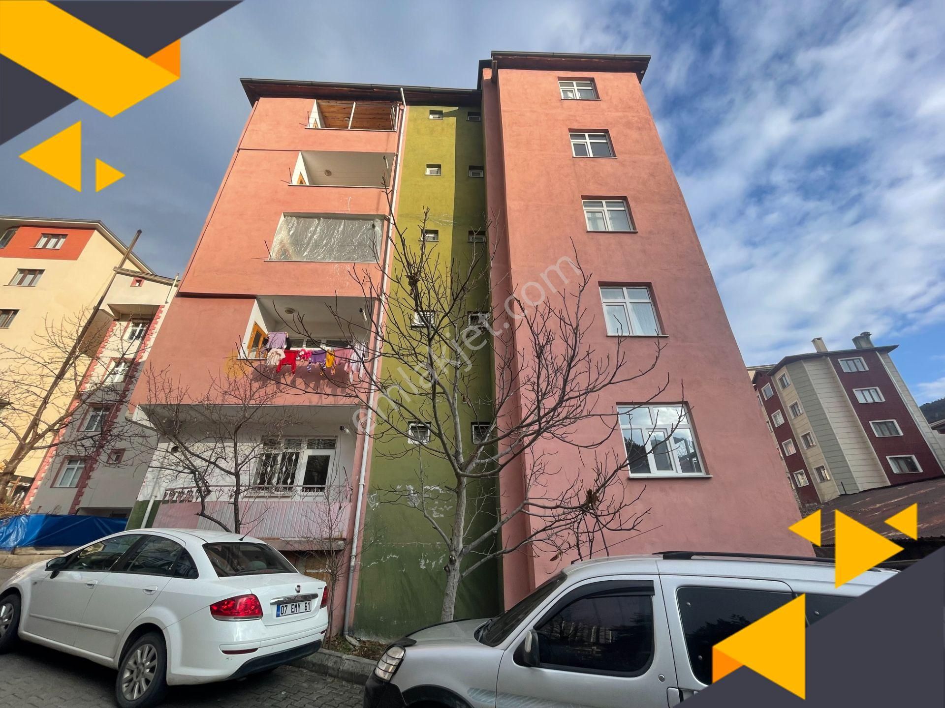 Gümüşhane Merkez Hasanbey Kiralık Daire Şehir Merkezinde Fırsat 3+1 Daire