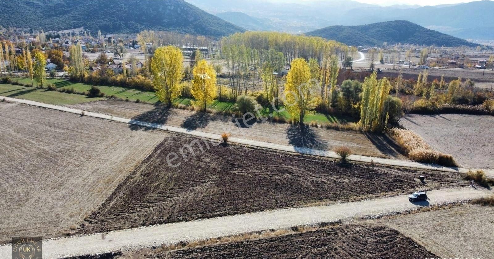 Seydikemer Seki'de 3 Dönüm Tek Tapu Resmi Yola Cepheli Arazi - Görsel 17