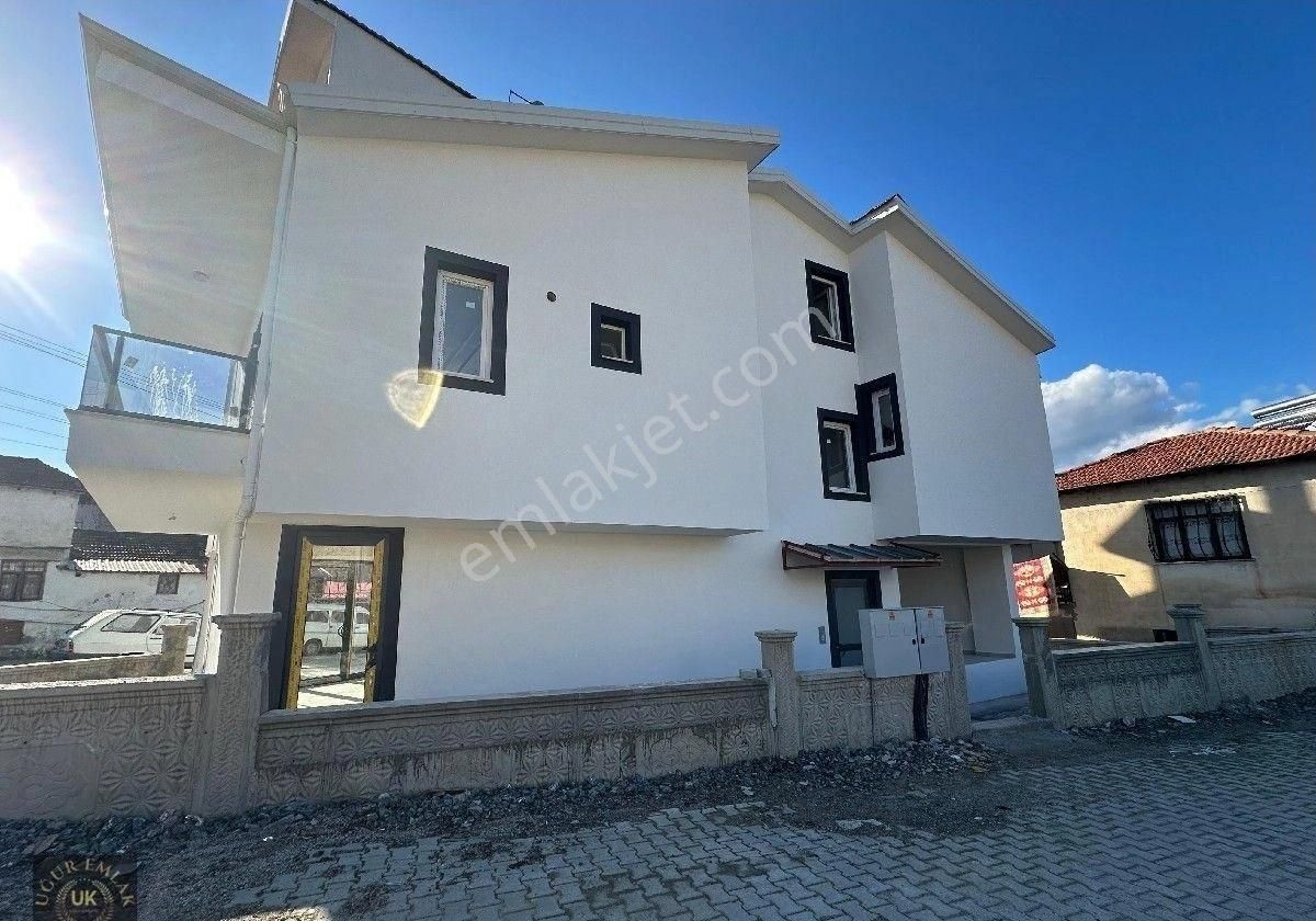 Seydikemer Gerişburnu Satılık Daire Gerişburnu Mah. 3+1 Cadde Üstünde Satılık Daire