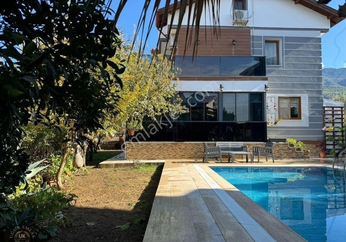 Fethiye Ölüdeniz Satılık Villa Fırsat Hisarönünde Merkezi Lokasyonunda Müstakil 4+1 Havuzlu Villa