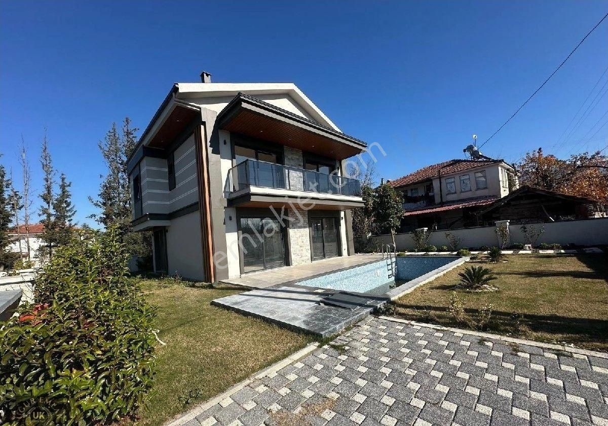 Seydikemer Gerişburnu Satılık Villa Seydikemer Gerişburnu 4+1 Ultra Lüks Satılık Havuzlu Villa