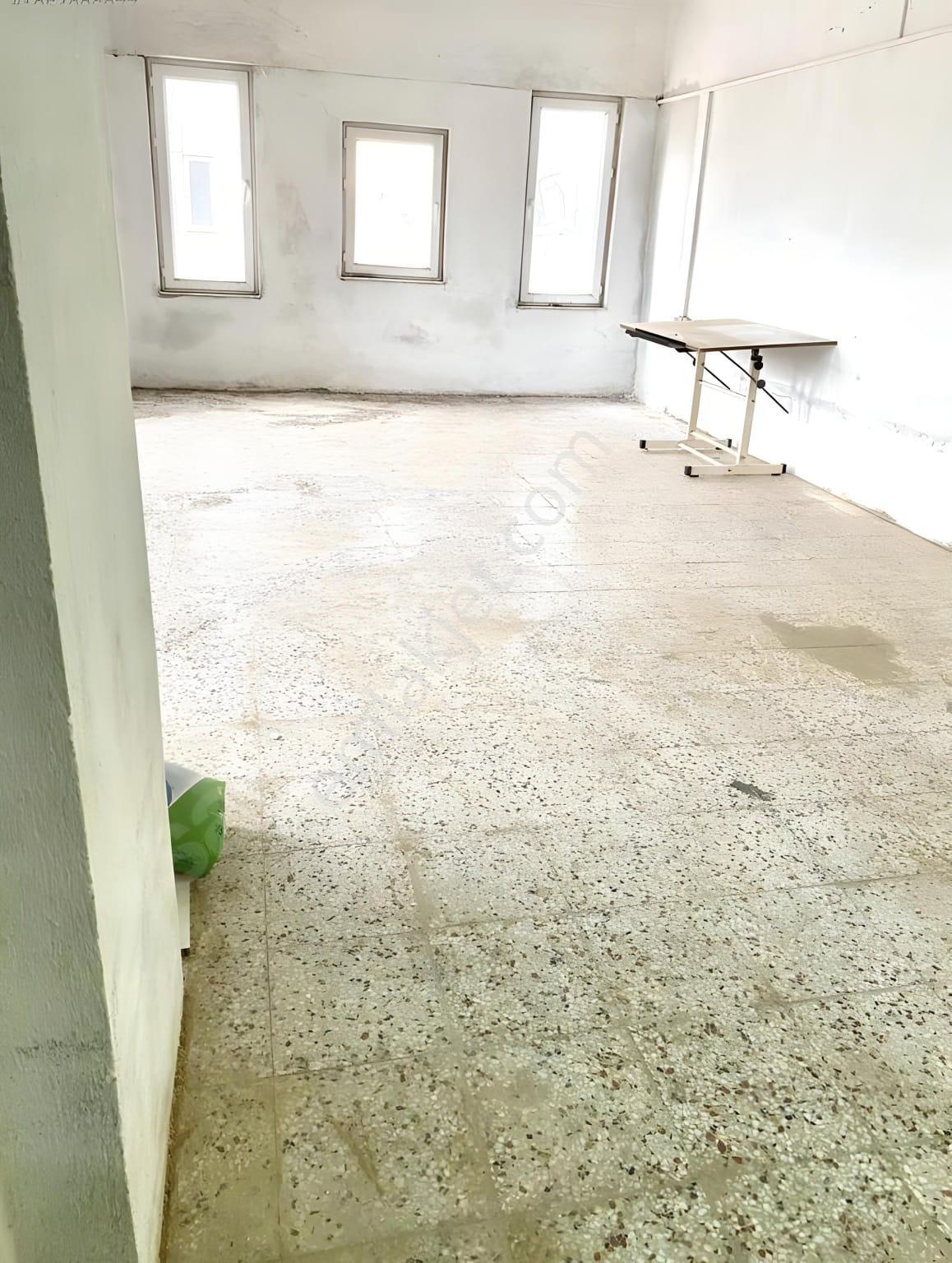 Kuşadası Adasan Sanayi Sitesinde Köşe Konumlu İşlek Caddede Satılık Dükkan İş Yeri - Görsel 14