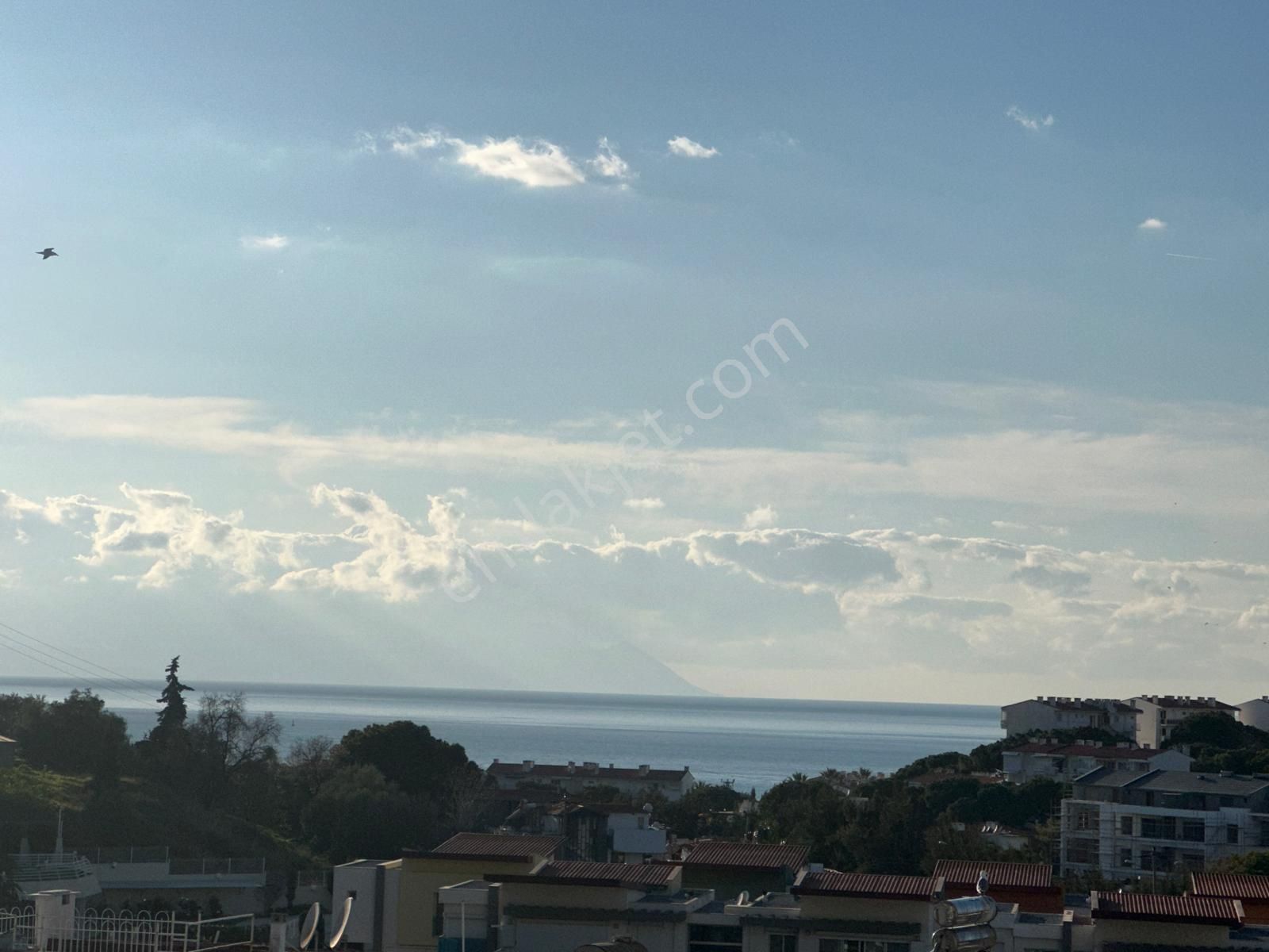 Kuşadası Kadınlar Denizi Satılık Daire Kuşadası Kadınlar Denizi Manzaralı Havuzlu Plaja 5 Dakika