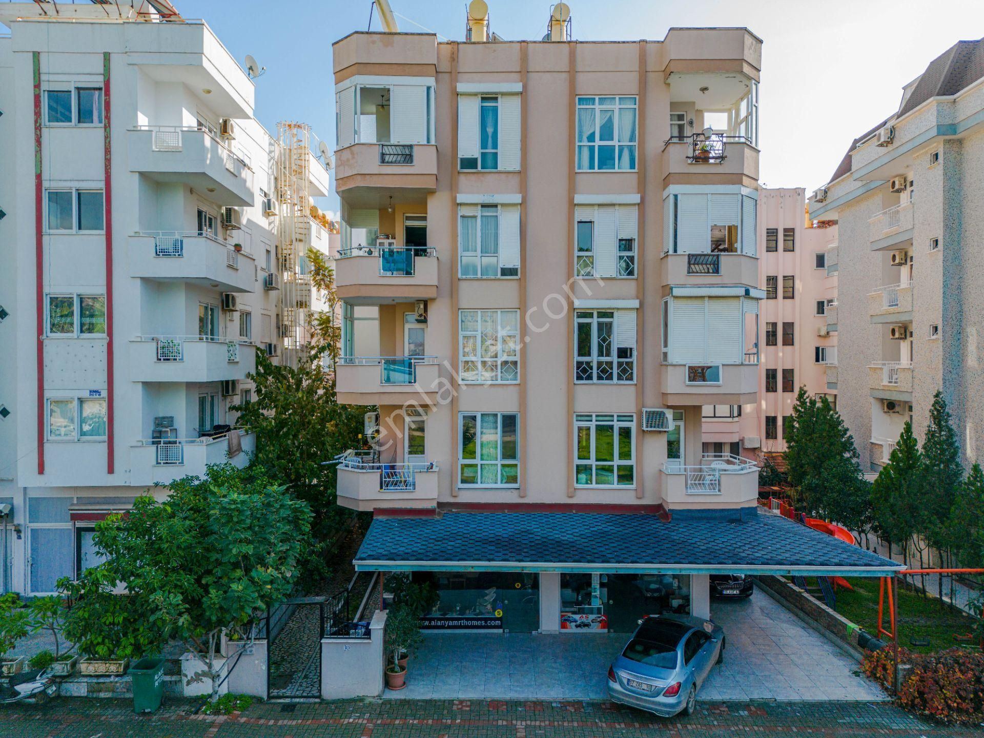 Alanya Cumhuriyet Mahallesinde Satılık 2+1 Mobilyalı Daire