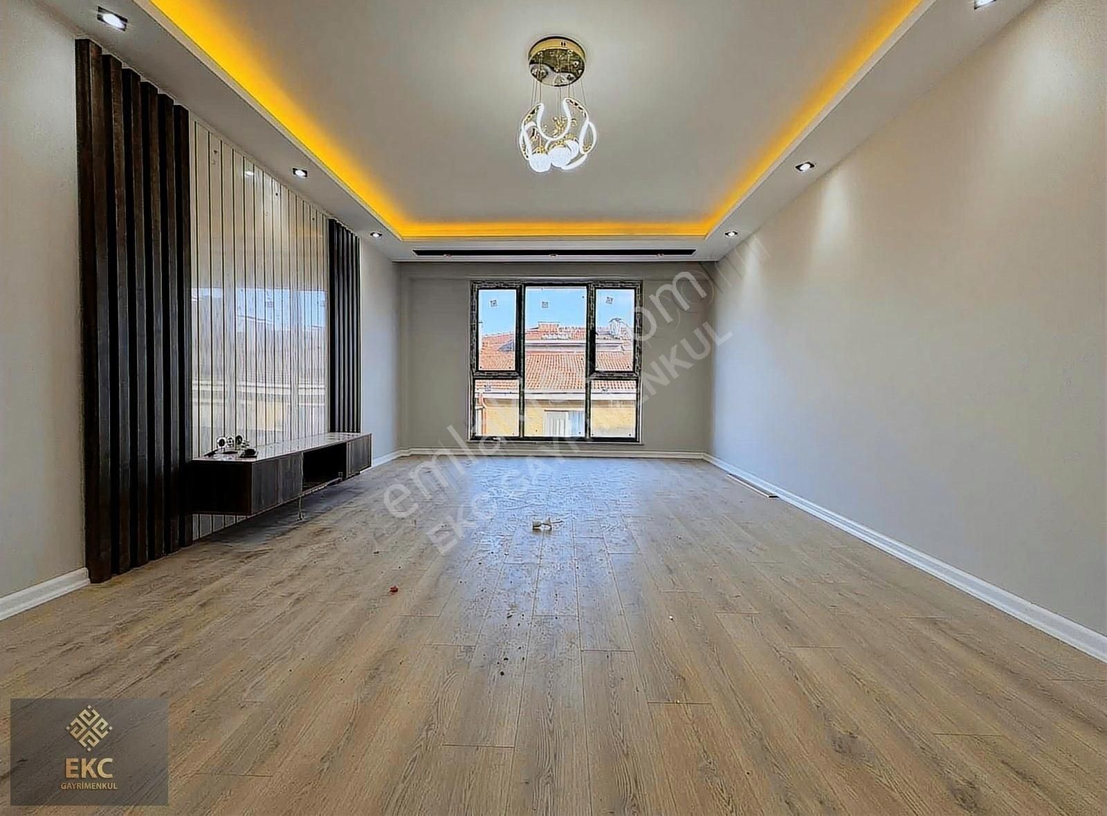 Tepebaşı Çamlıca Satılık Daire (ekc) Gündüz Ökçün Blv. Yakını 160m2 Lüks 3+1 Daireler