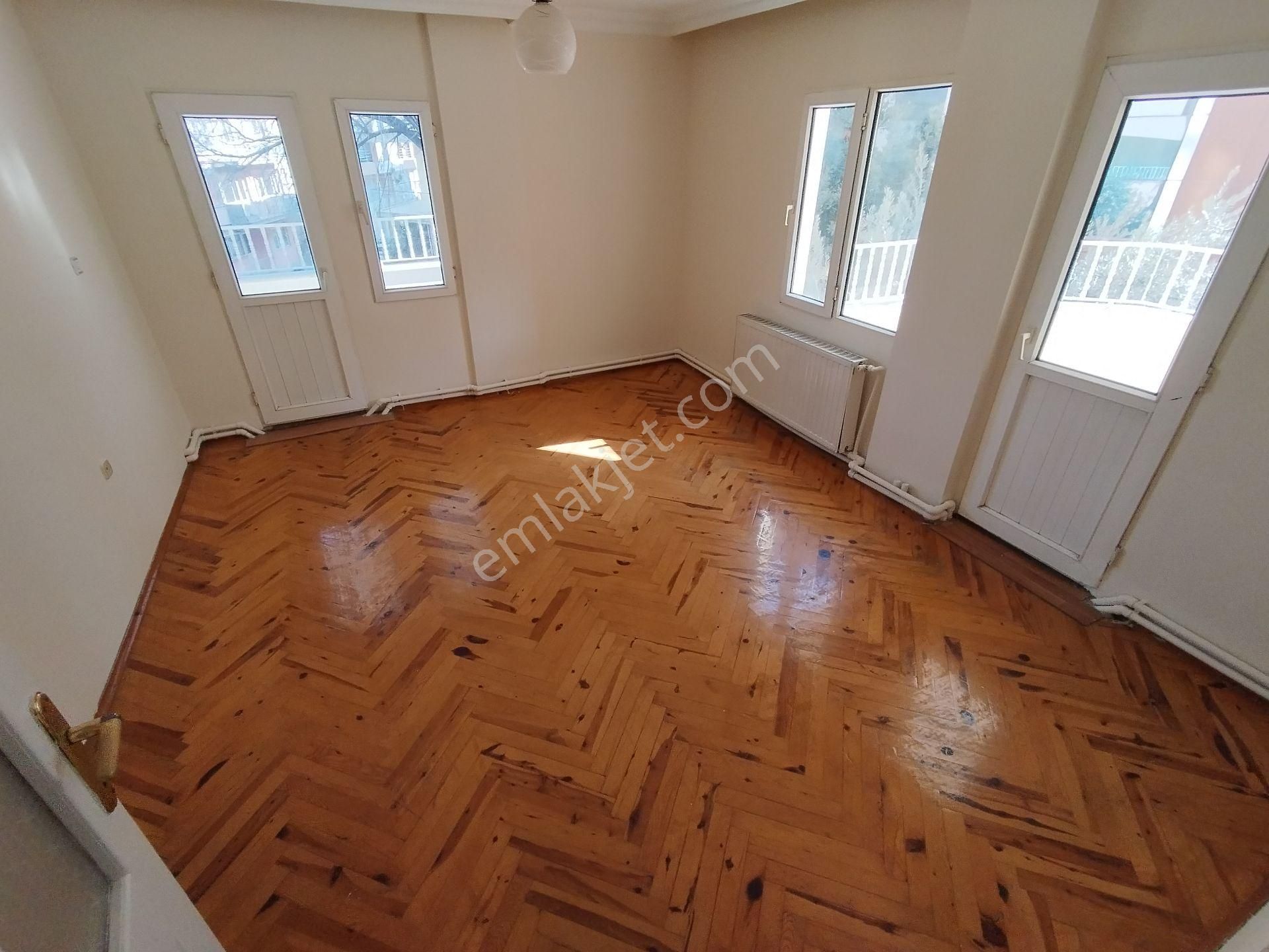 Denizli 15 Mayıs Mahallesi 559 Sokak Bakkal Üzeri 1.kat 200 M2.daire - Görsel 12