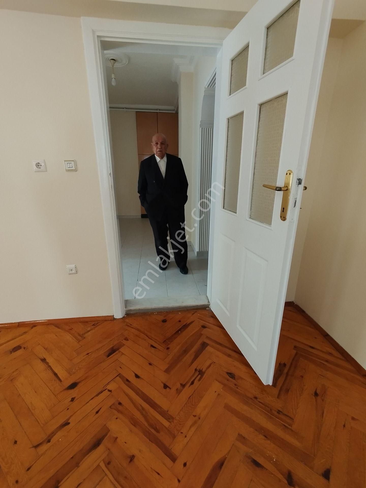 Denizli 15 Mayıs Mahallesi 559 Sokak Bakkal Üzeri 1.kat 200 M2.daire - Görsel 22