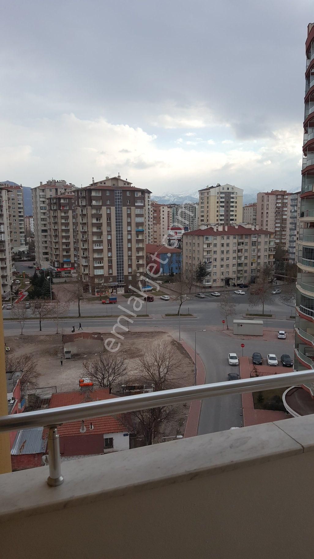 Kocasinan Uğurevler Satılık Daire Uğurevler Mah 3+1 Net 150 M2 Süper Lokasyonlu Satılık Daire