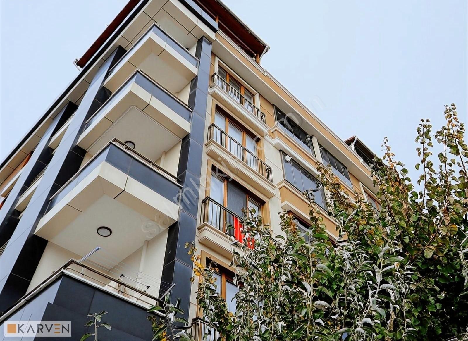 Beylikdüzü Kavaklı Satılık Daire Beylikdüzü'nde Site İçi Deniz Manzaralı Geniş Dubleks Daire..