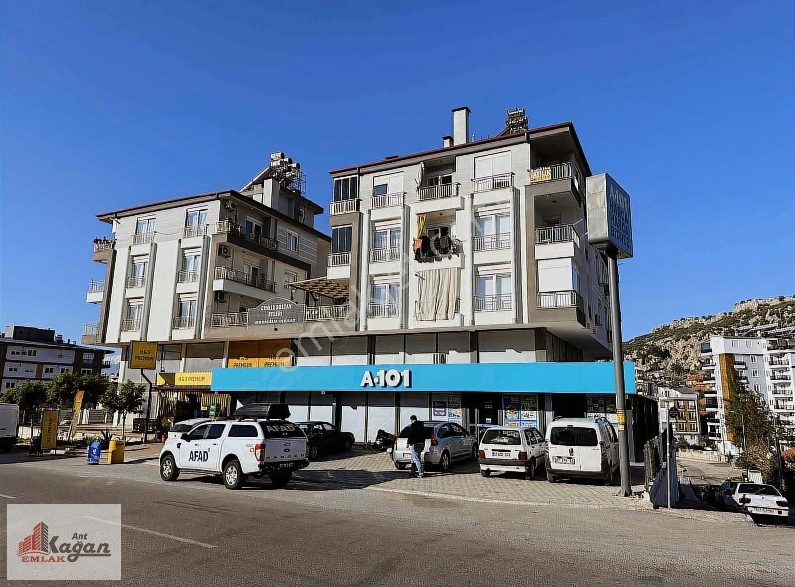 Kepez Göçerler Kiralık Daire Şehir Hastanesi Yakını Cadde Üzeri Arakatta Önü Açık 2.kat 2+1