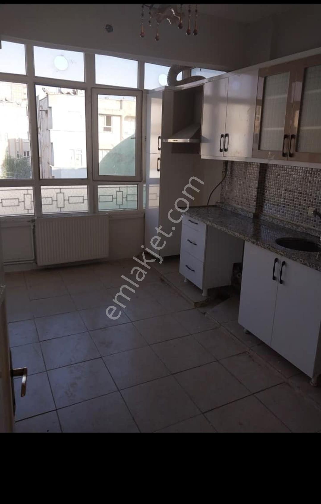 Tugay Karşısı 2+1