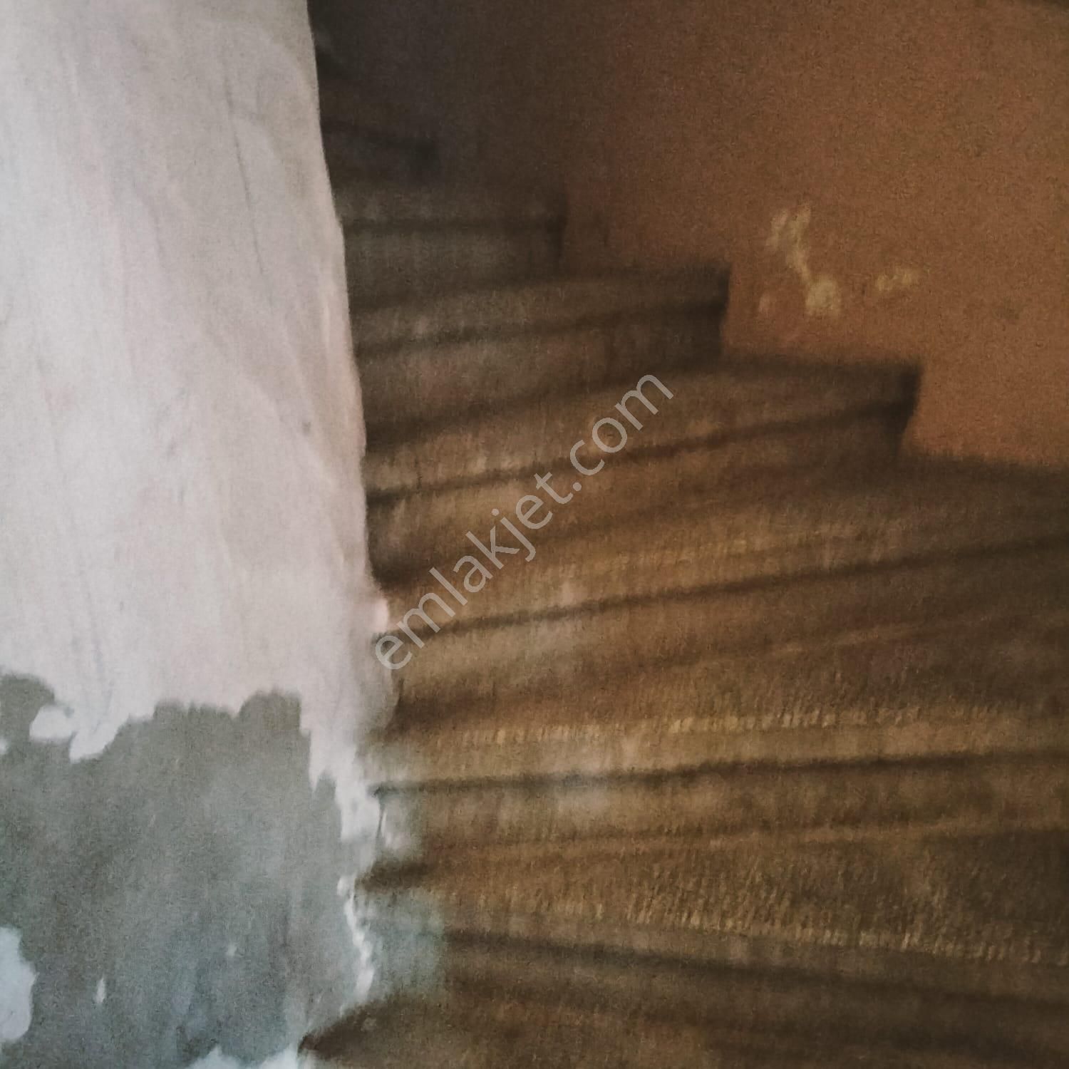 Torunlar Emlaktan Satılık 1+1 90m2 Bodrum Kat Daire - Görsel 2