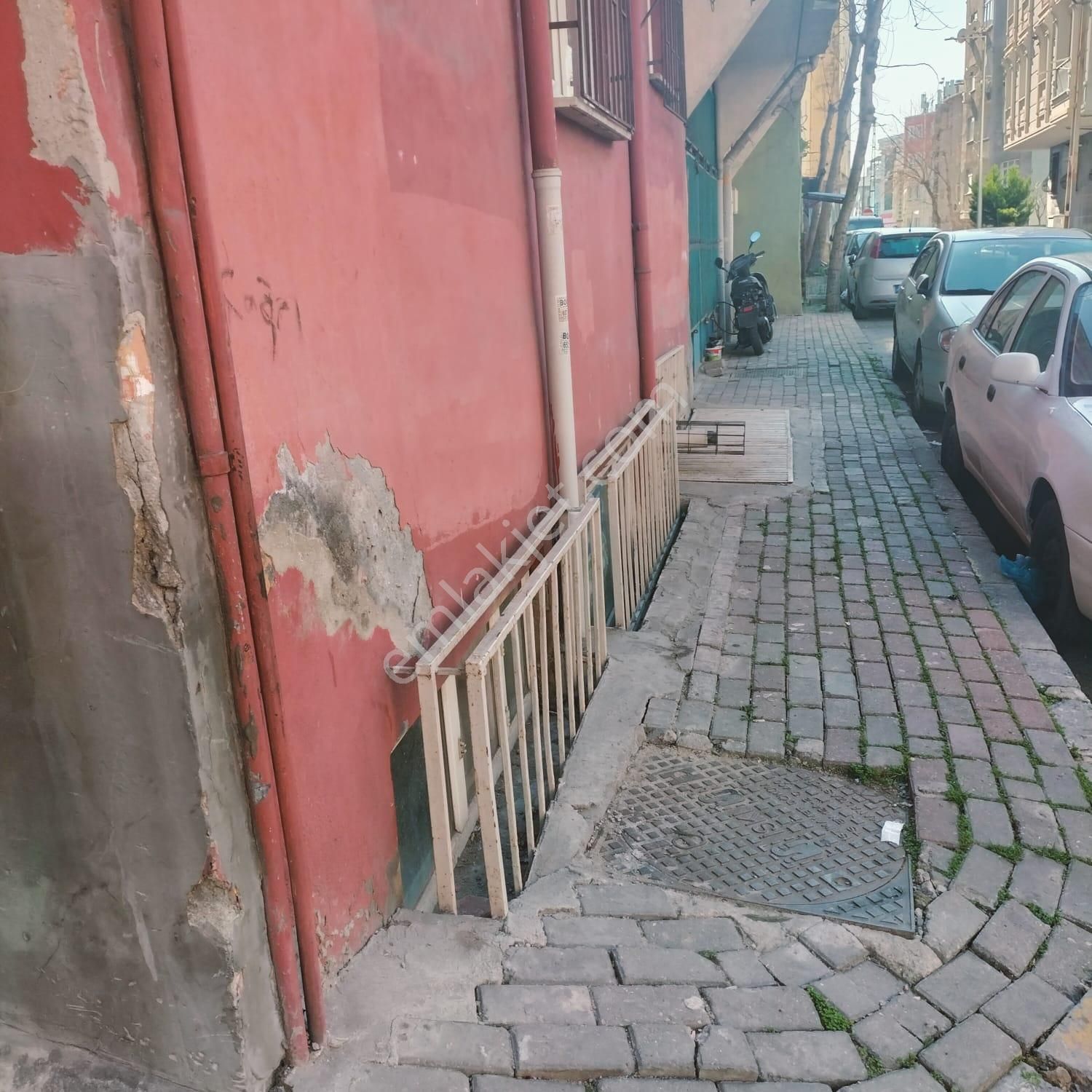 Torunlar Emlaktan Satılık 1+1 90m2 Bodrum Kat Daire - Görsel 4