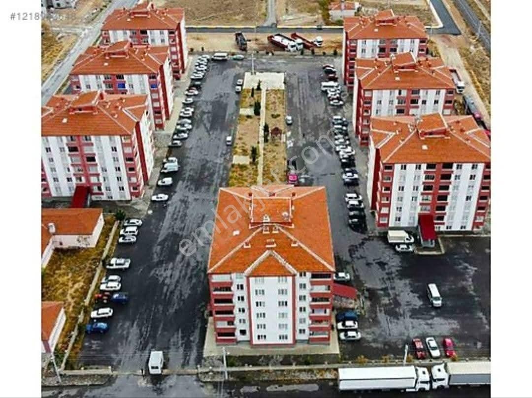 Bor Şeker Satılık Daire Niğde Bor Yaşam Kent Sitesi İçerisinde Geniş Ferah Mazrafsız Dairemiz Yenı Sahibini Arıyor