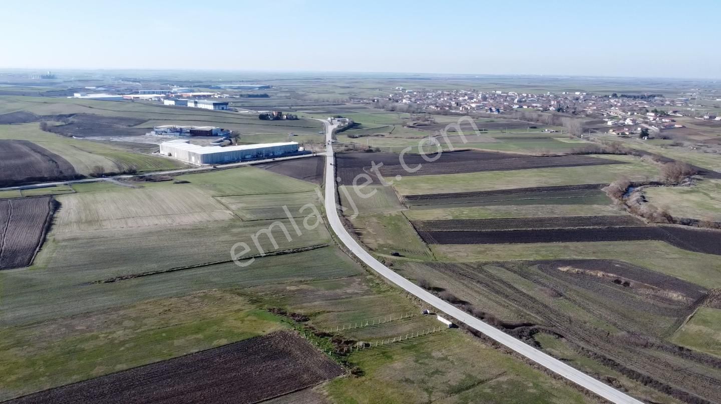 Saray Göçerler Satılık Tarla Mayadan Göçerler'de Sanayi İmarına Sınır Araziden Satılık Hisse