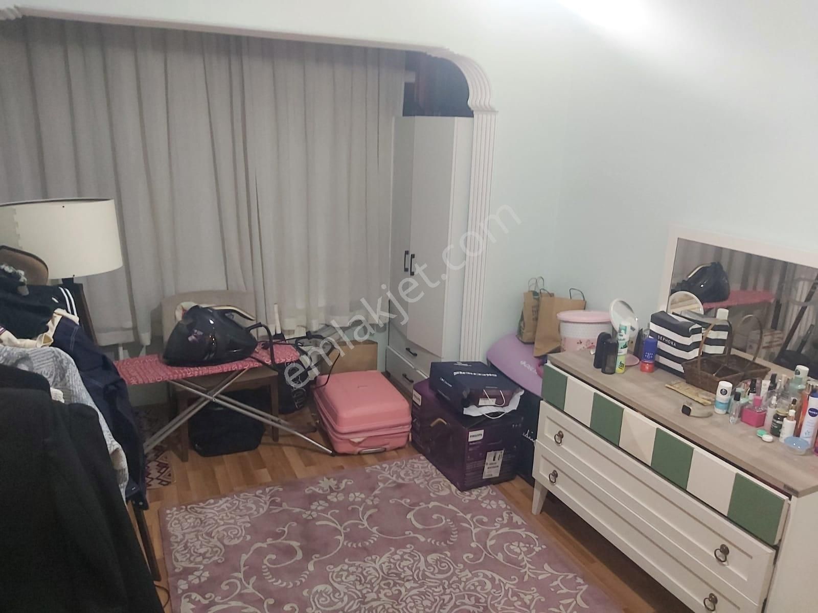 Altıeylül Bahçelievler Satılık Daire Balıkesir Altıeylül Bahçelievler Mah 2+1 140 M2 Satılık Daire