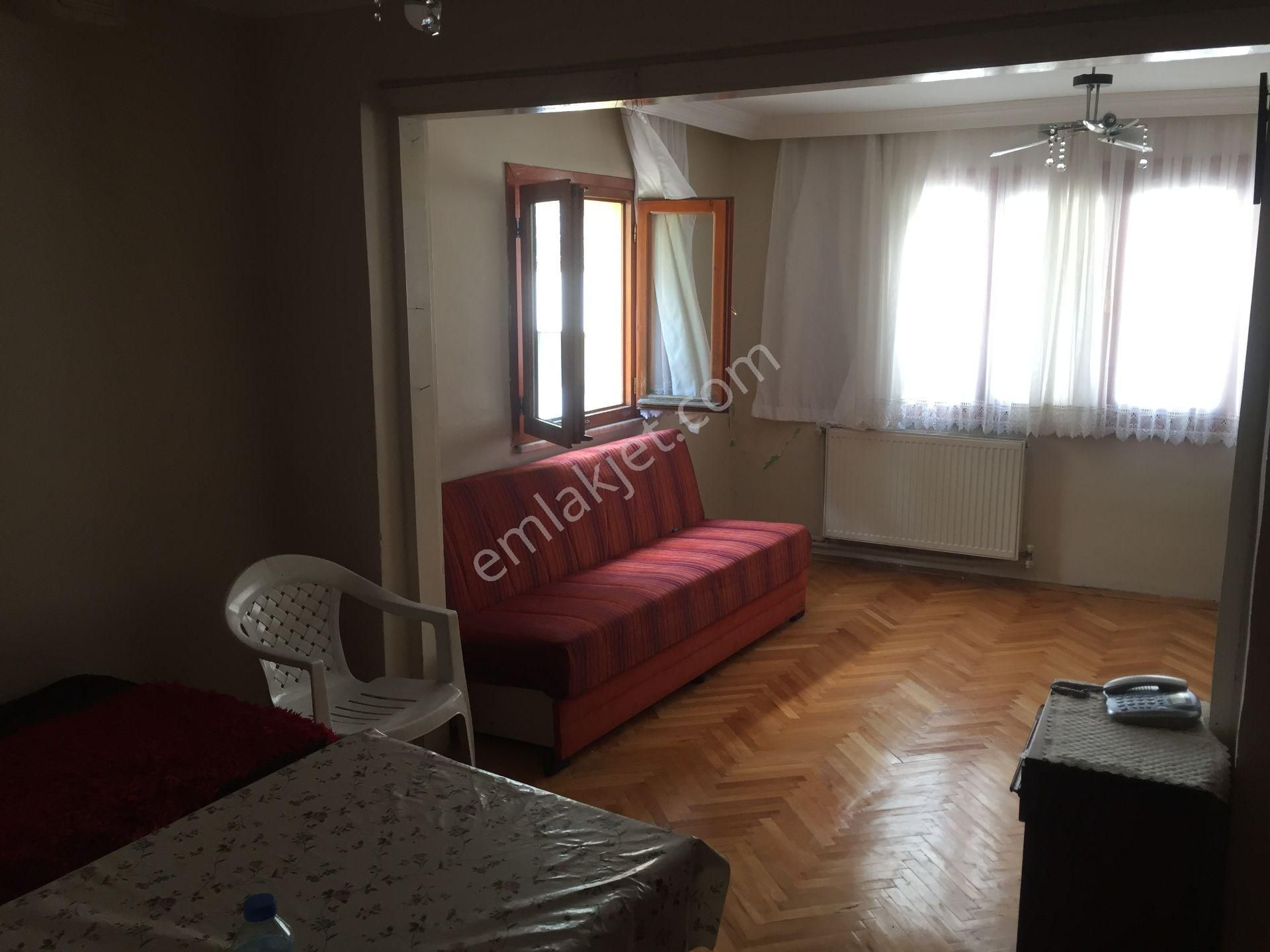 Beyoğlu Halıcıoğlu Kiralık Daire Metrobüse 5 Dakika Yürüme..full Eşyalı..manzaralı..2+1 Daire