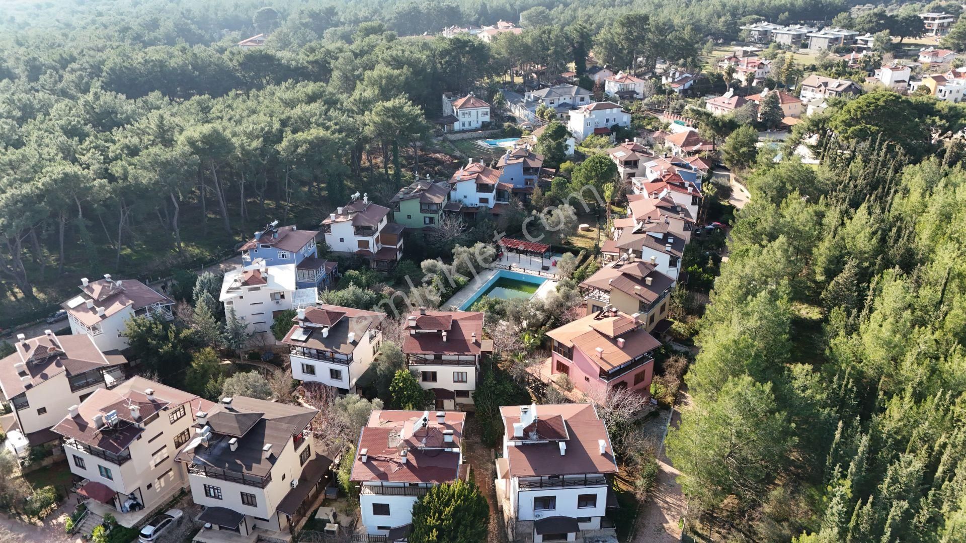 Kepez Duacı Satılık Villa Antalya Duacı Da 4+1 Trıplex Vılla