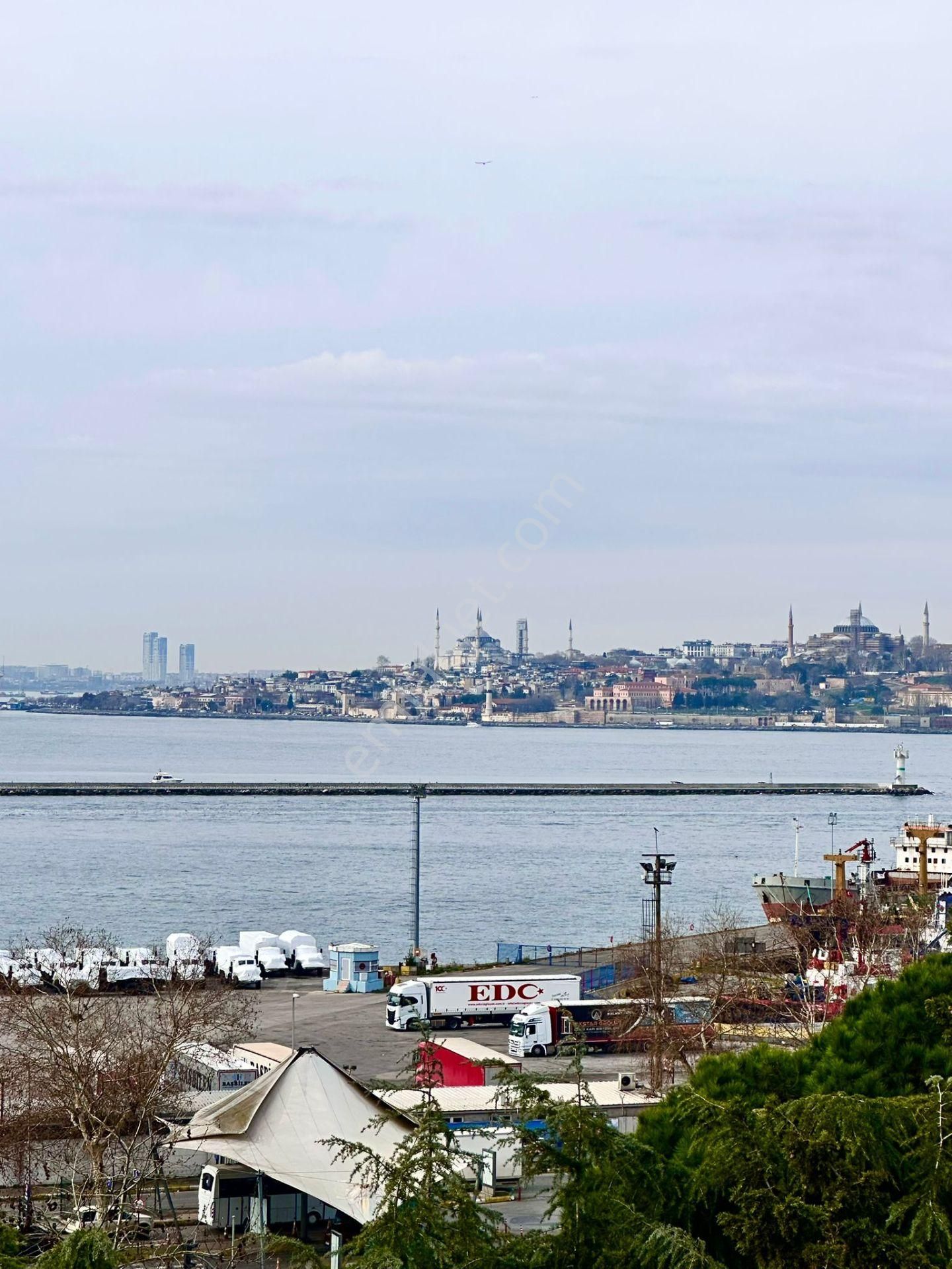 Üsküdar Selimiye Satılık Daire Üsküdar Selimiyede 170m2 3+2 Satılık Sıfır Dubleks Daire