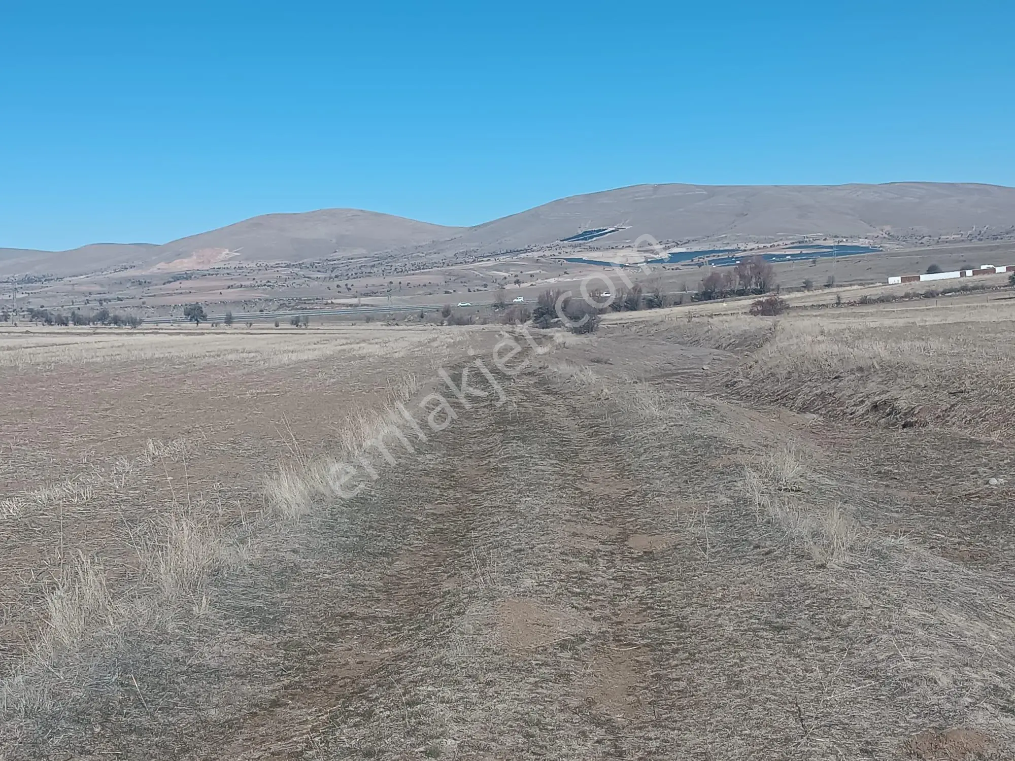 Talas Ardıç Mahallesi Rızai Taksimi Yapılmış Ev Yapımına Uygun Satılık Tarla 207/1 - Görsel 4
