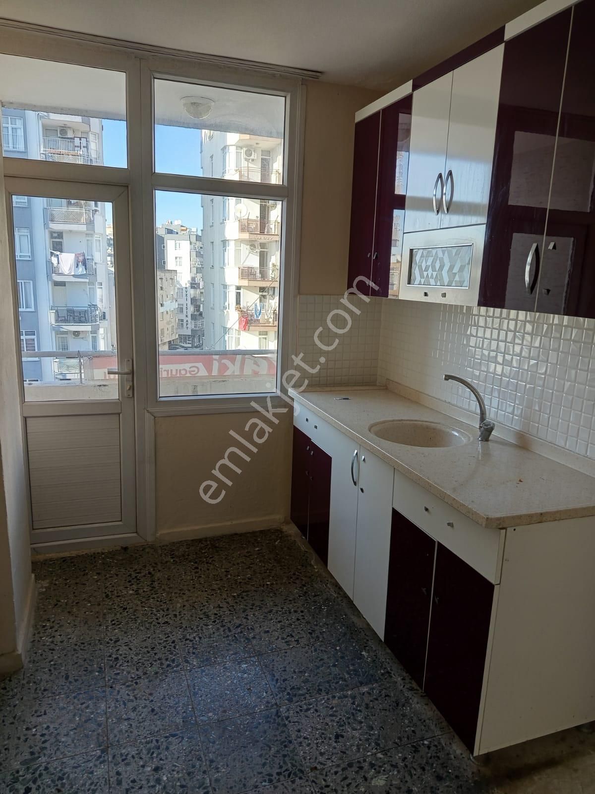 Seyhan Yeşilyurt Kiralık Daire Kiralık 2+1 Kapalı Mutfak Barajyolu* Altun Blv Üzeri 4-4katı Kb Cephe Güneş İçinde 3balkon Kiler*