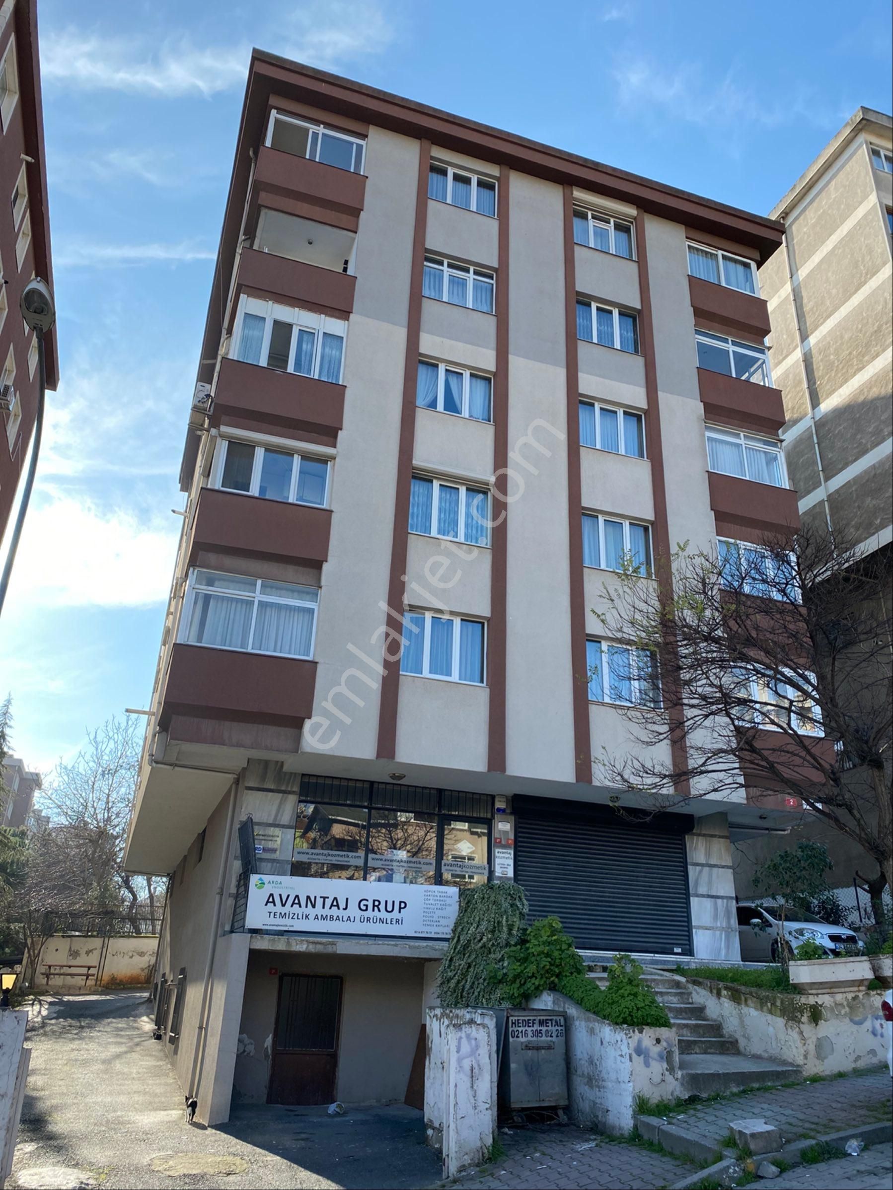 Ataşehir İçerenköy Satılık Daire Ataşehir İçerenköy Satılık 3+1 Daire