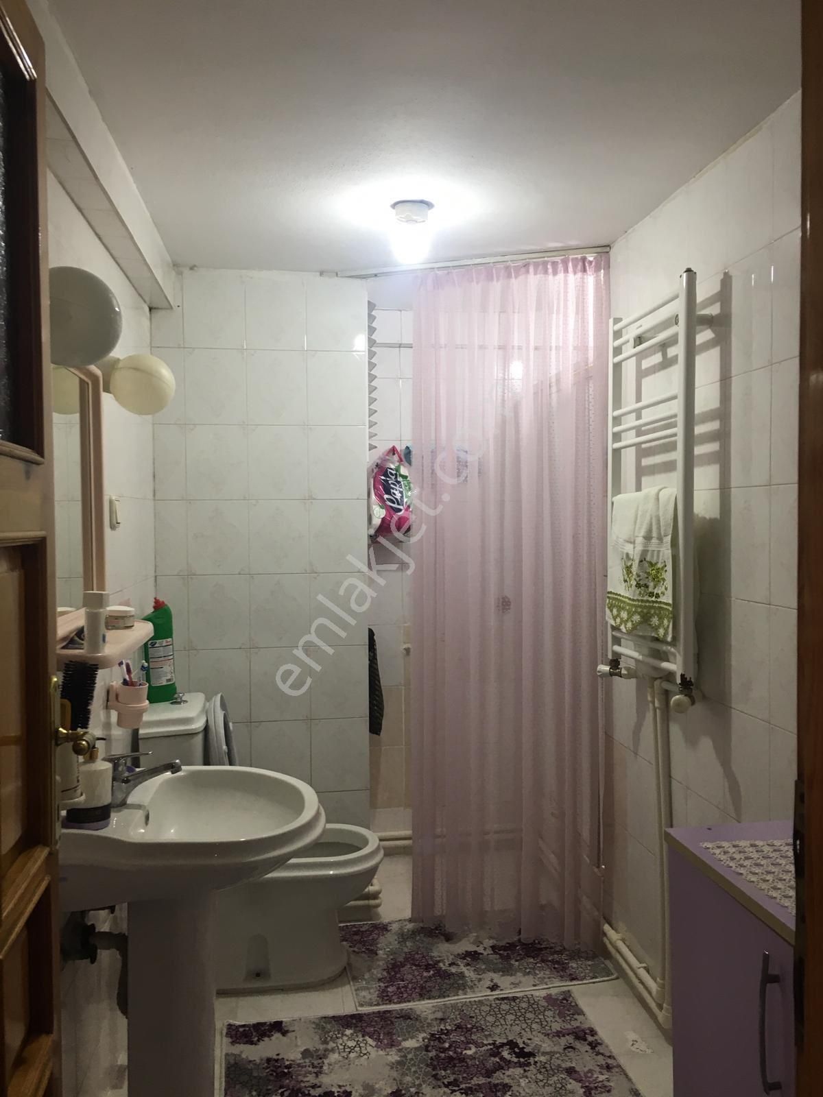 Merkezi Konumda Satılk Daire Ve Dükkan - Görsel 18