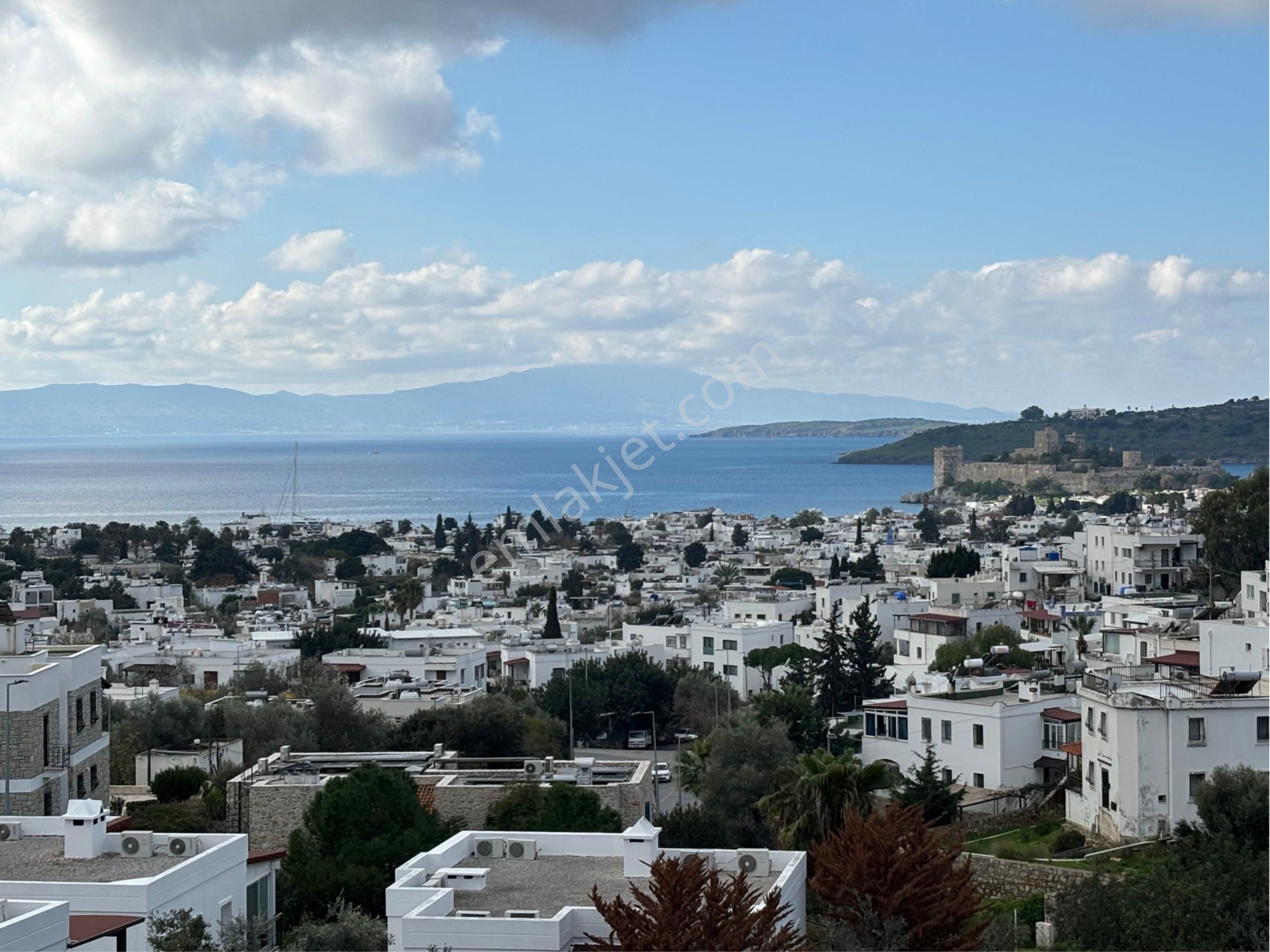 Bodrum Umurca Satılık Villa Bodrum Umurca Kale Ve Deniz Manzaralı Satılık 5+2 Villa