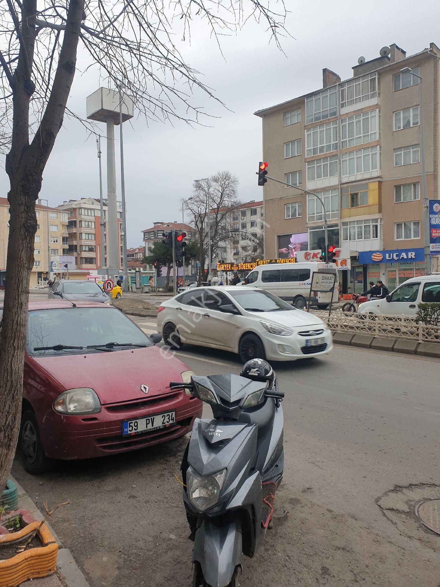 Tekirdağ Çorlu Muhittin Mahallesinde 85m2 Satılık 1+1 Ayrı Mutfakli Daire - Görsel 12