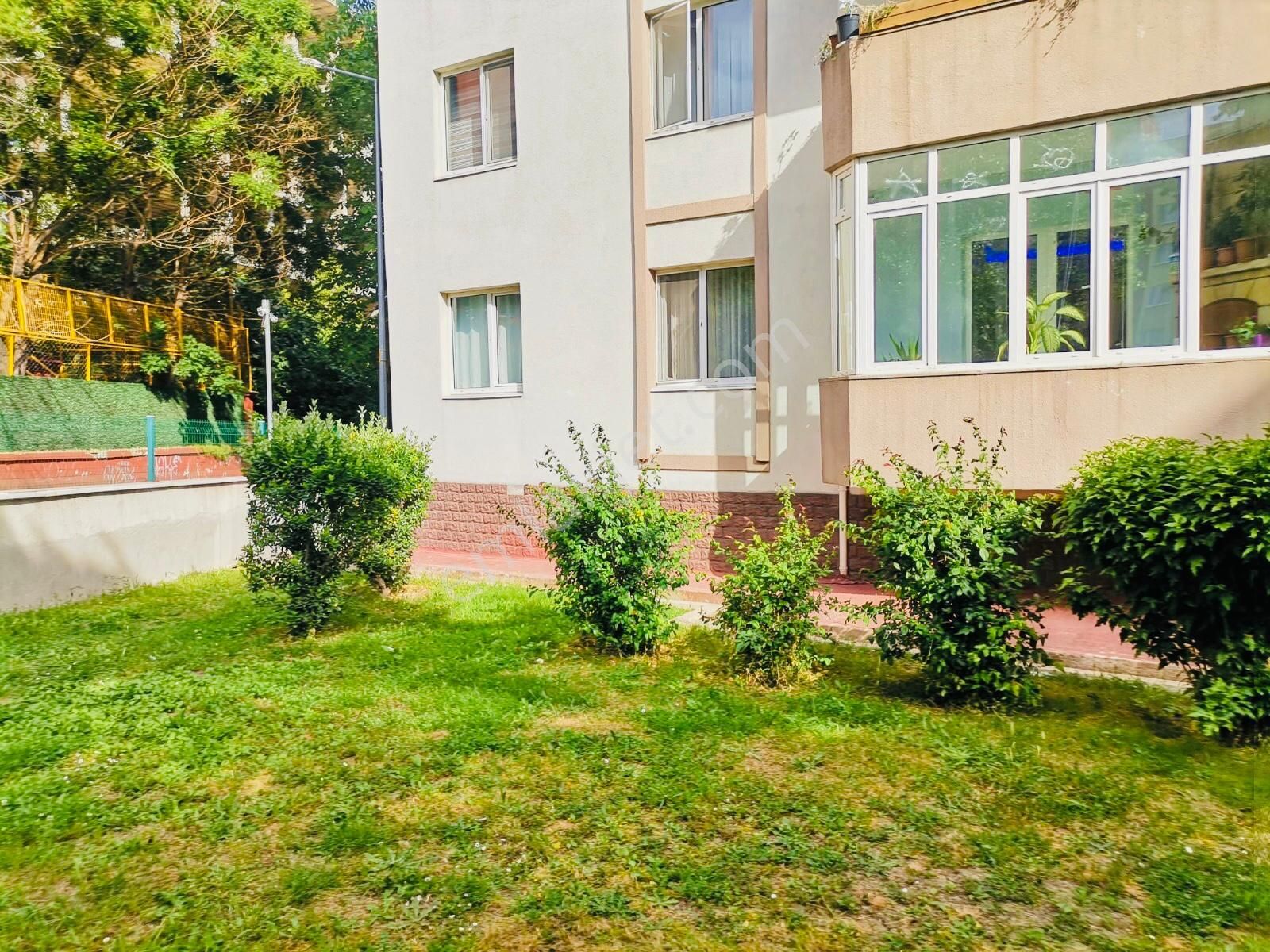 Çorlu Muhittin Satılık Daire Çorlu Muhittin Özdostlar Sitesi Geniş 5+1 Daire