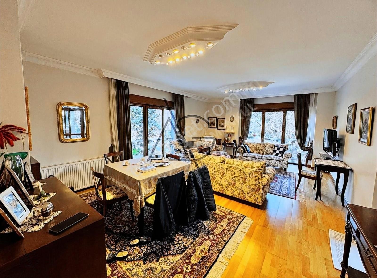 Kadıköy Feneryolu Satılık Daire Atölyeden Feneryolu Kameriyede 6yıllık Katta Tek 111m2net Balkon