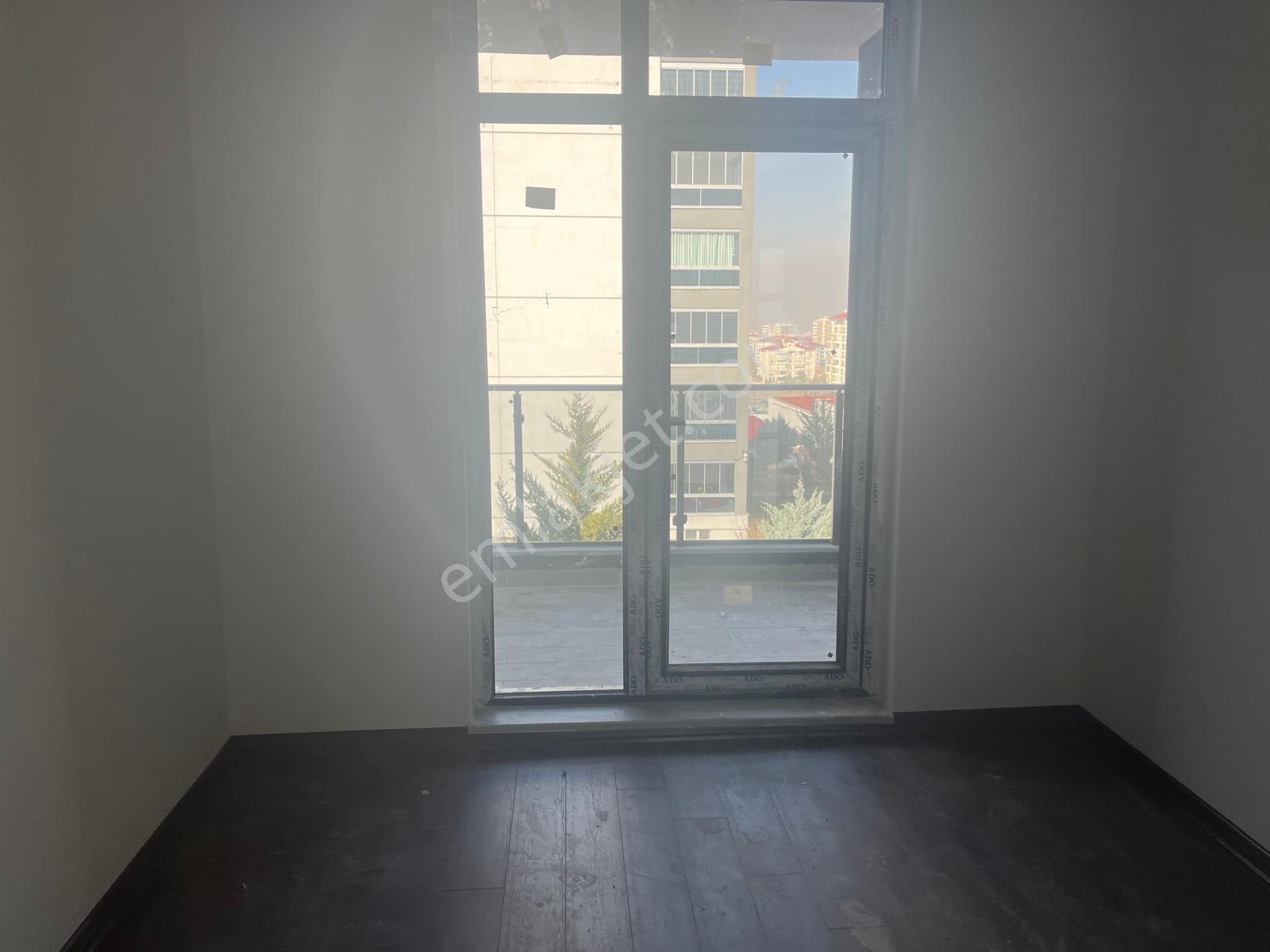 Uzmanlardan Geniş Ailelere Uygun Full Yapılı 4+1 İskanlı Satılık Villa - Görsel 33
