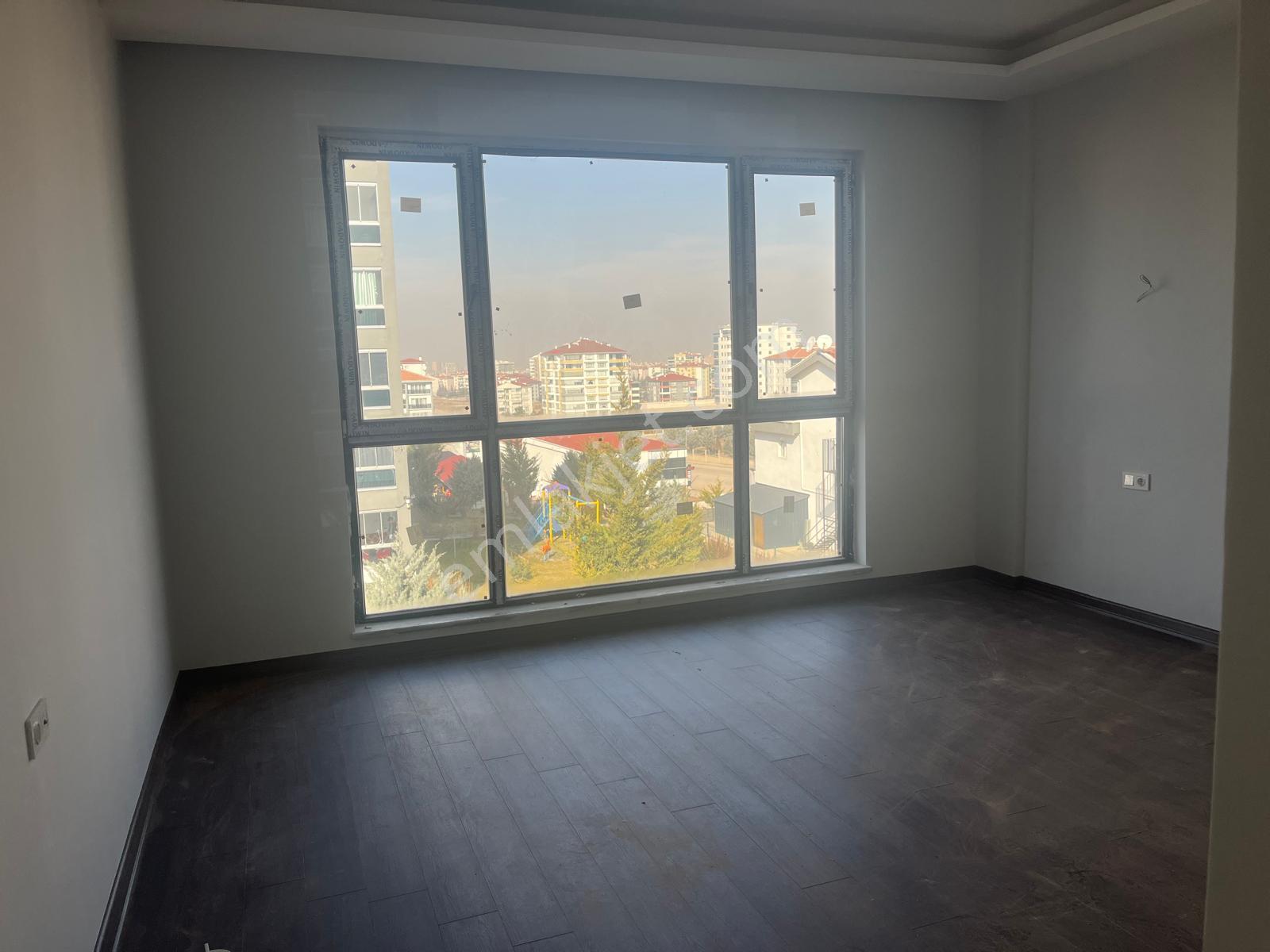 Uzmanlardan Geniş Ailelere Uygun Full Yapılı 4+1 İskanlı Satılık Villa - Görsel 25