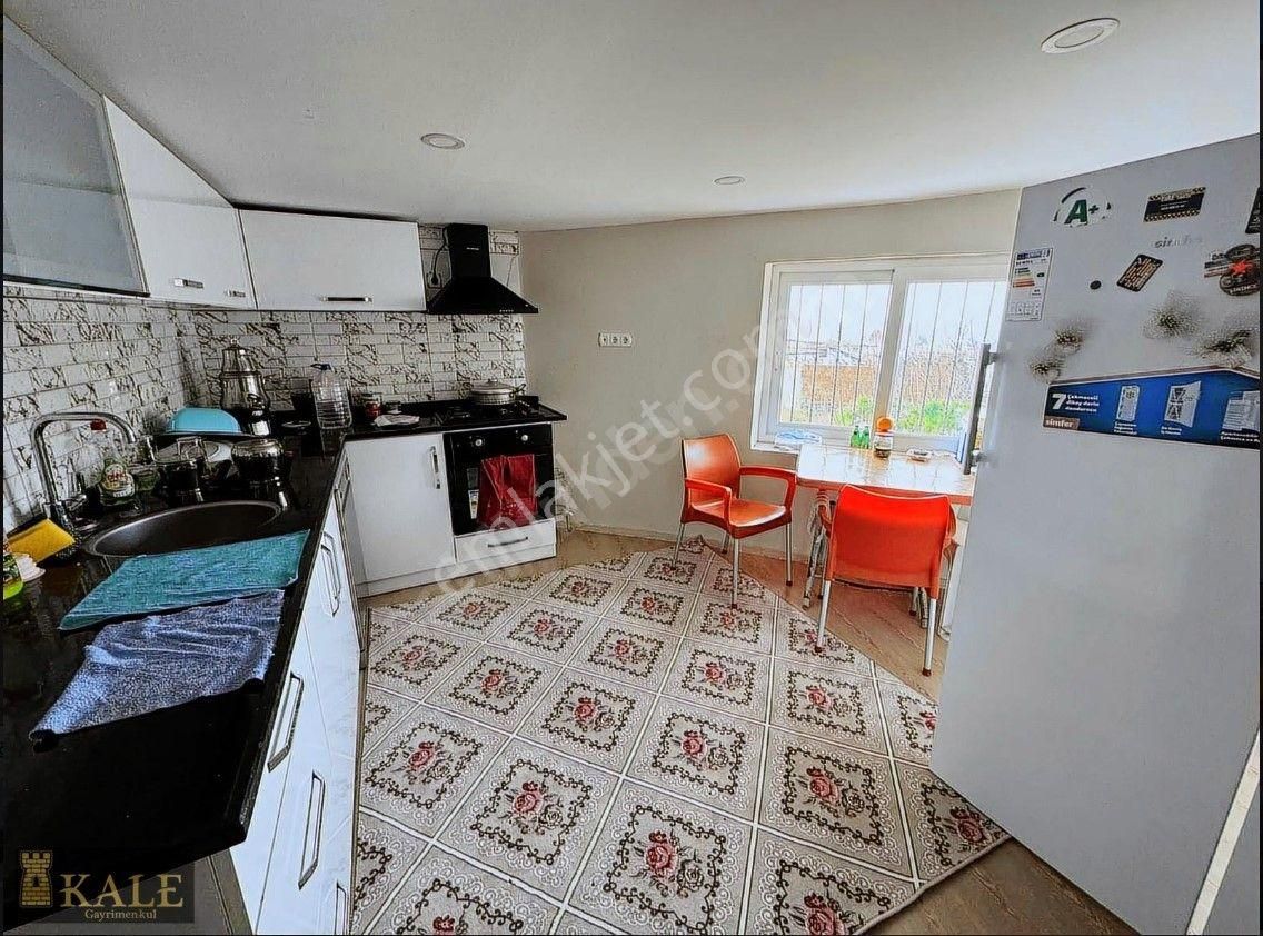 Kale'den Eski Yeni Hamam Mevkiinde Müstakil Ev - Görsel 12