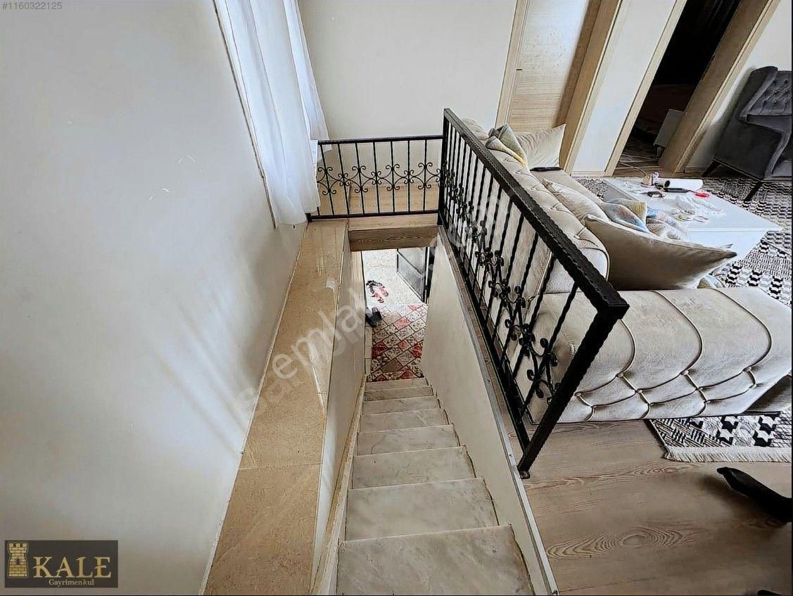 Kale'den Eski Yeni Hamam Mevkiinde Müstakil Ev - Görsel 9