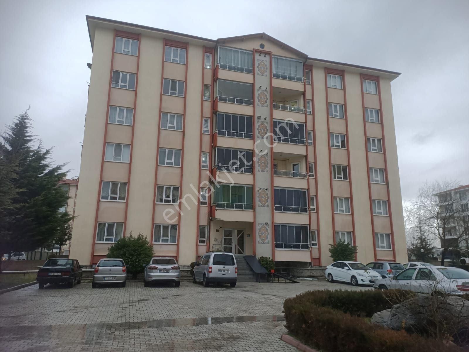 Isparta Merkez Vatan Kiralık Daire Isparta Merkez Vatan Mahallesinde Geniş Kiralık Daire