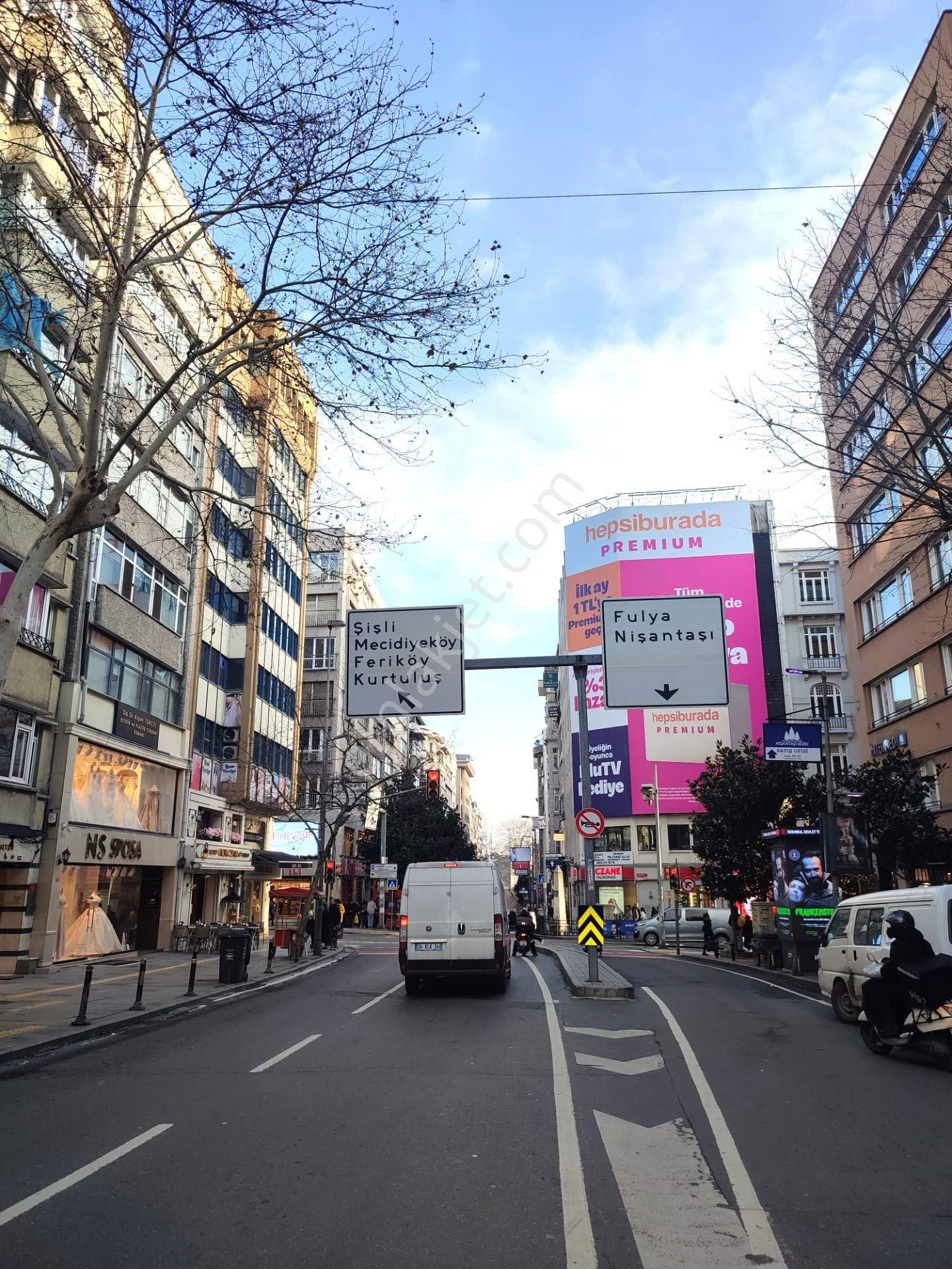 Şişli Halaskargazi Satılık Daire Suna Tabakçı'dan Nişantaşı Valikonağı Caddesi Satılık Daire/ofis