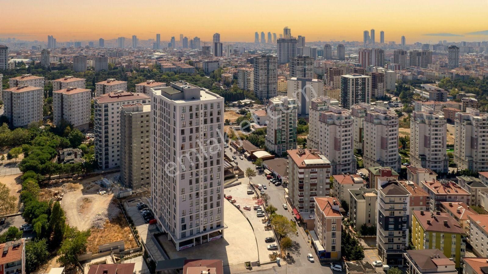 Kartal Yakacık Yeni Satılık Daire Kartal Yeni Mahallede Satılık Grand Tower Sitesi İçinde 3+1 Daire